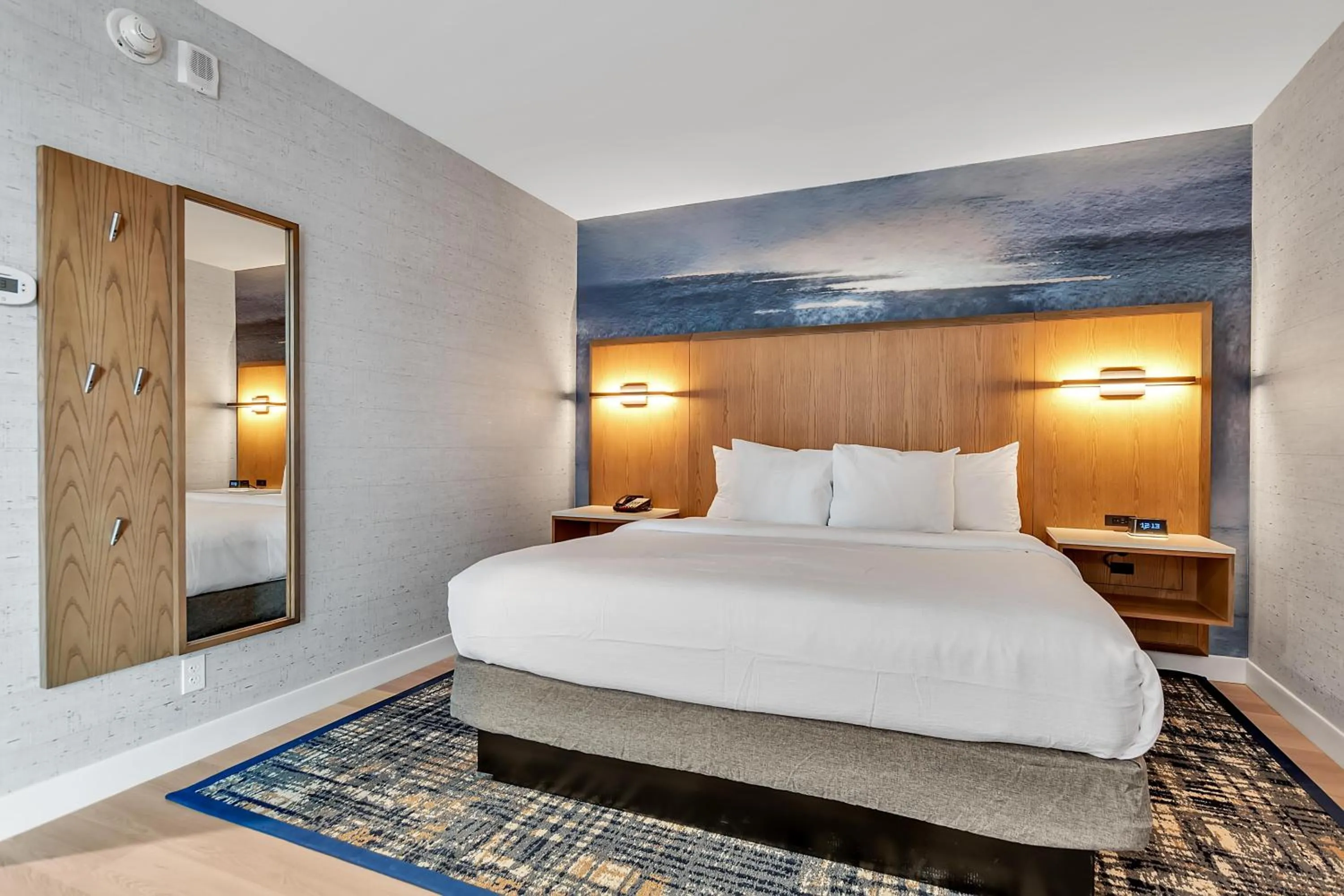 Bed in Embassy Suites Buffalo