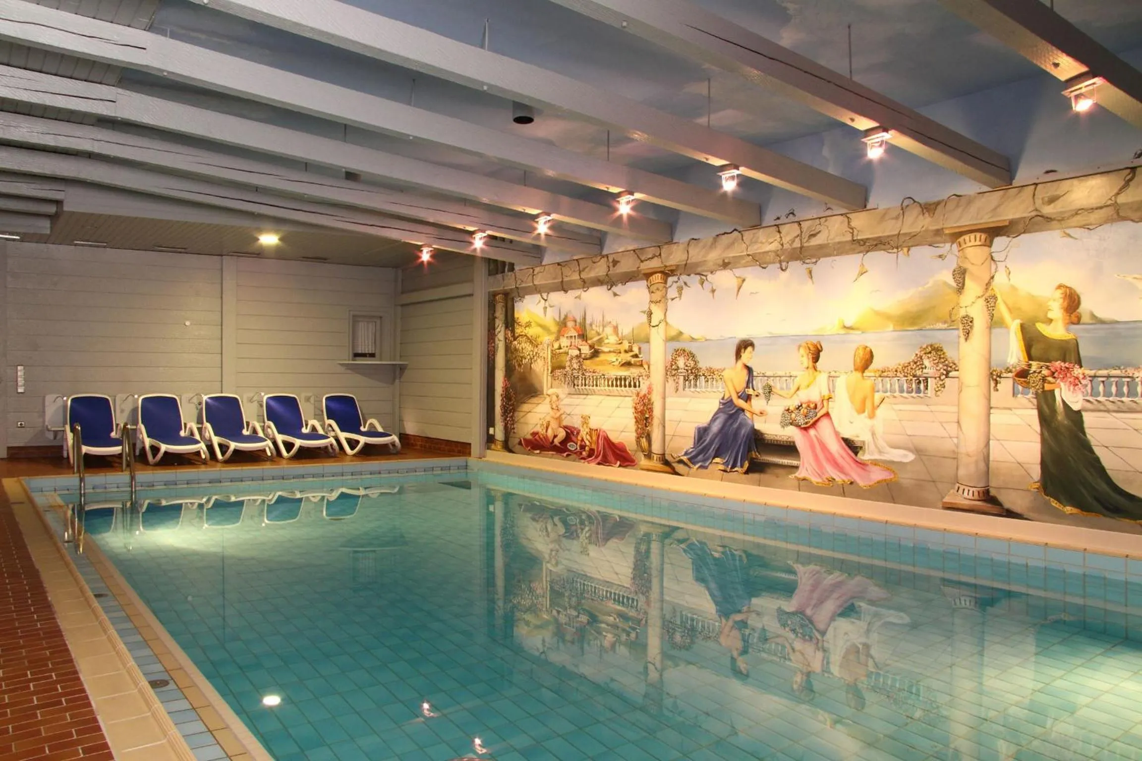 Swimming pool in Chalét zum Kurfürst