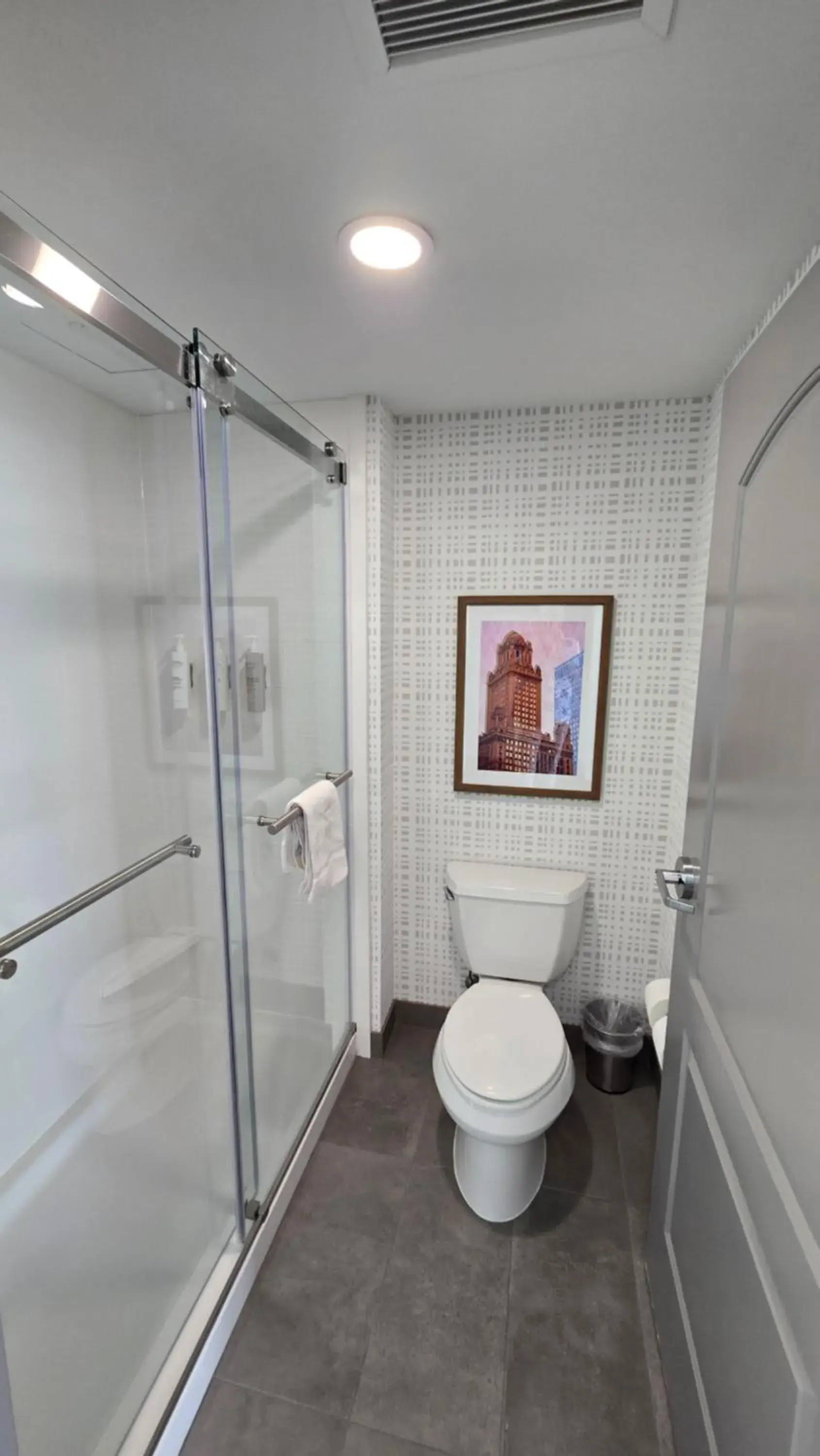 King Studio Suite with Sofa Bed - Non-Smoking in Hampton Inn & Suites Chicago Deer Park King Studio Suite with Sofa Bed - Non-Smoking in Hampton Inn & Suites Chicago Deer Park