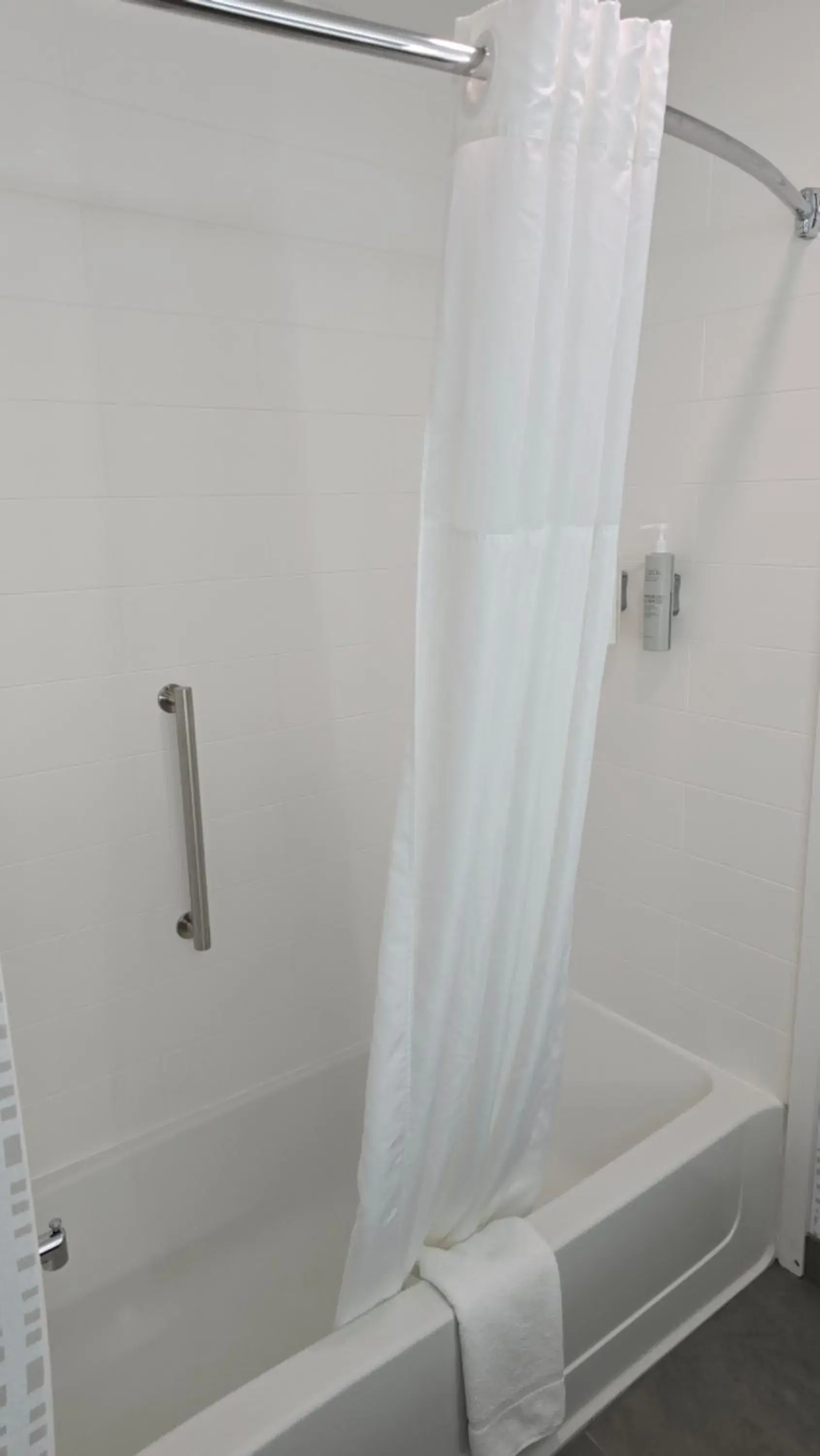 Room with Two Queen Beds - Non-Smoking in Hampton Inn & Suites Chicago Deer Park Room with Two Queen Beds - Non-Smoking in Hampton Inn & Suites Chicago Deer Park