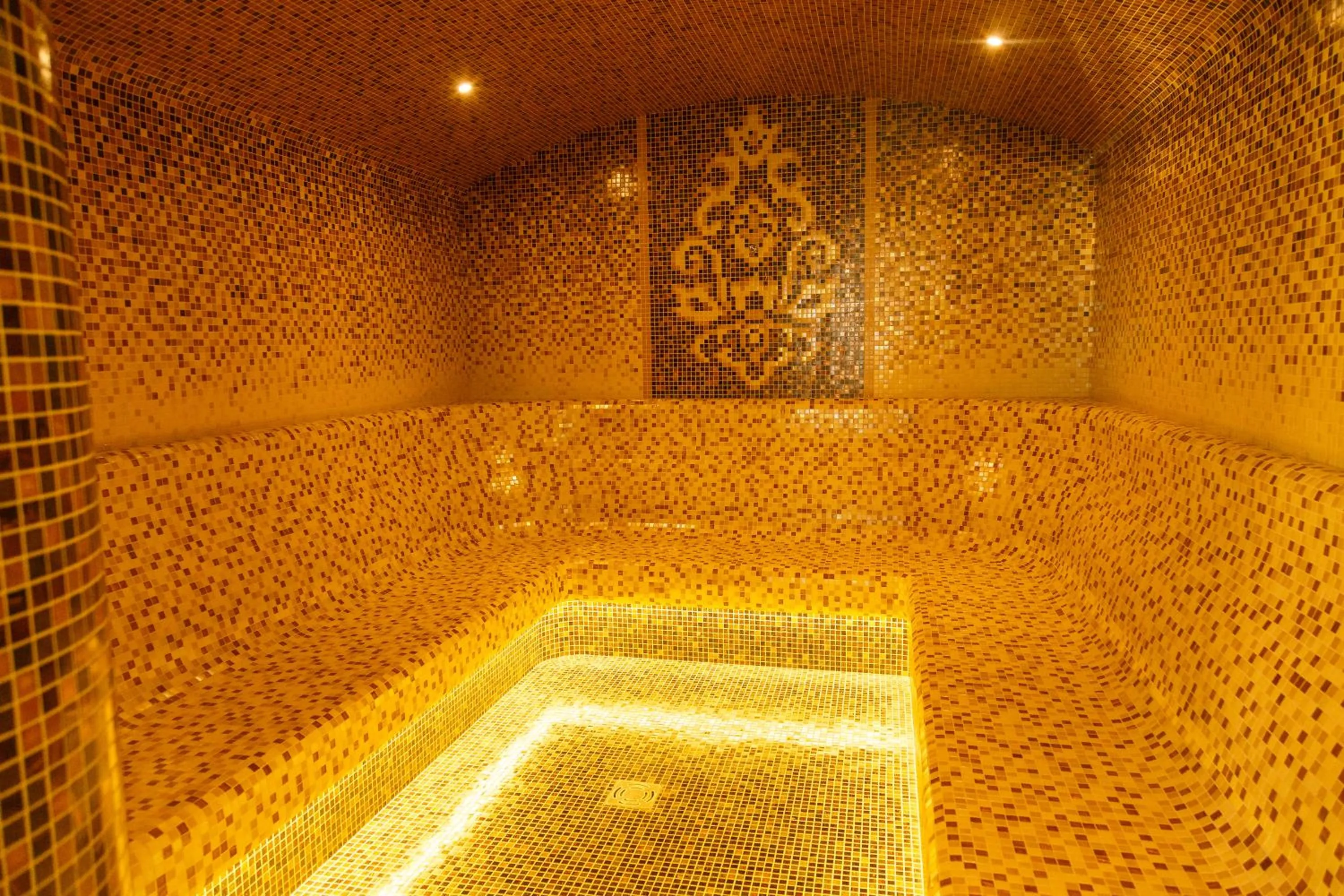 Steam room in City Holiday Resort & SPA