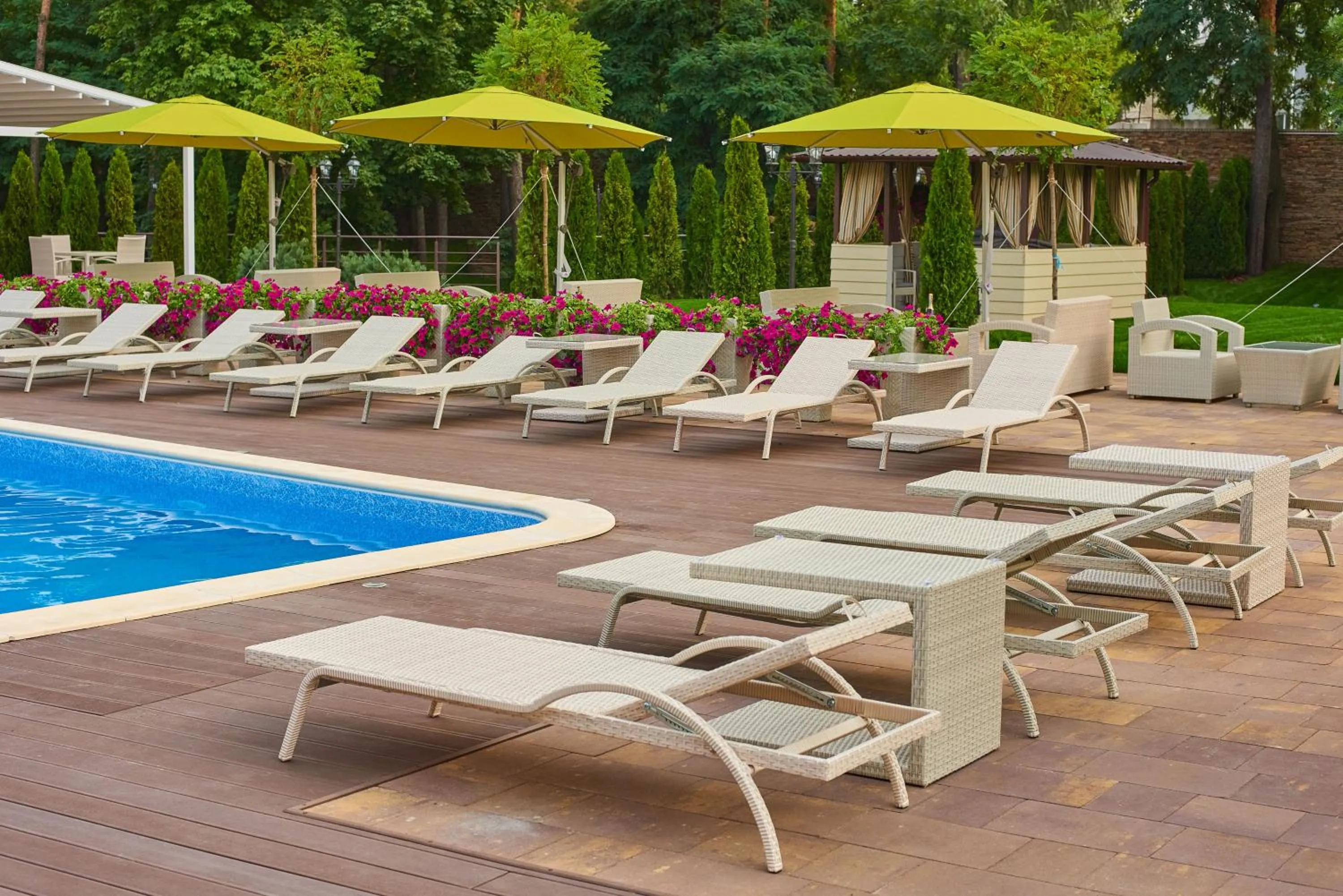 Restaurant/places to eat in City Holiday Resort & SPA