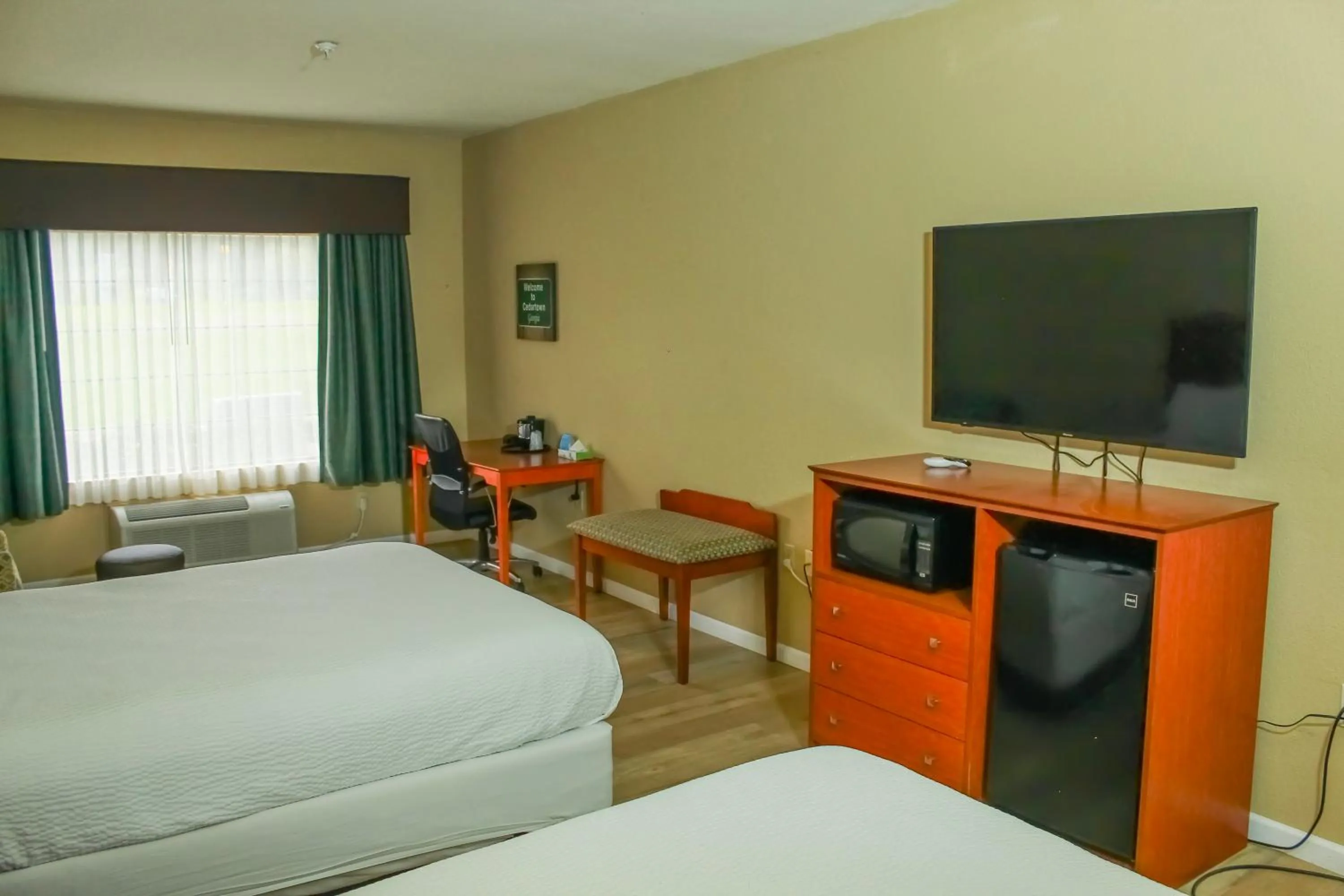 Bed in Days-Inn by Wyndham Cedartown