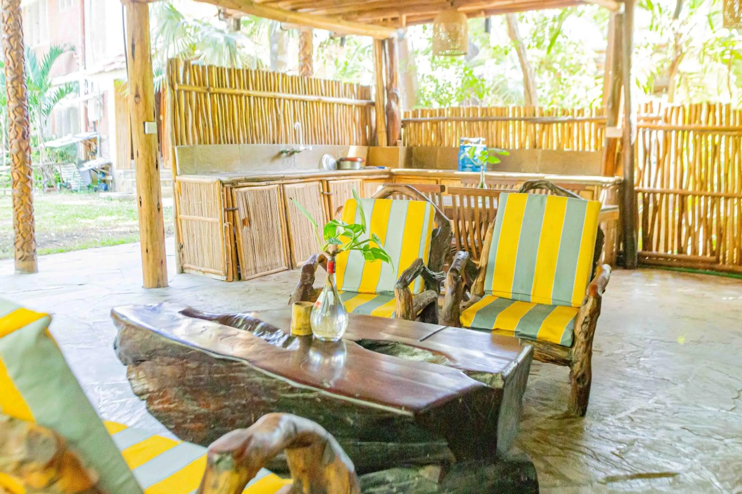 Lounge or bar in Ziwa Beach Resort