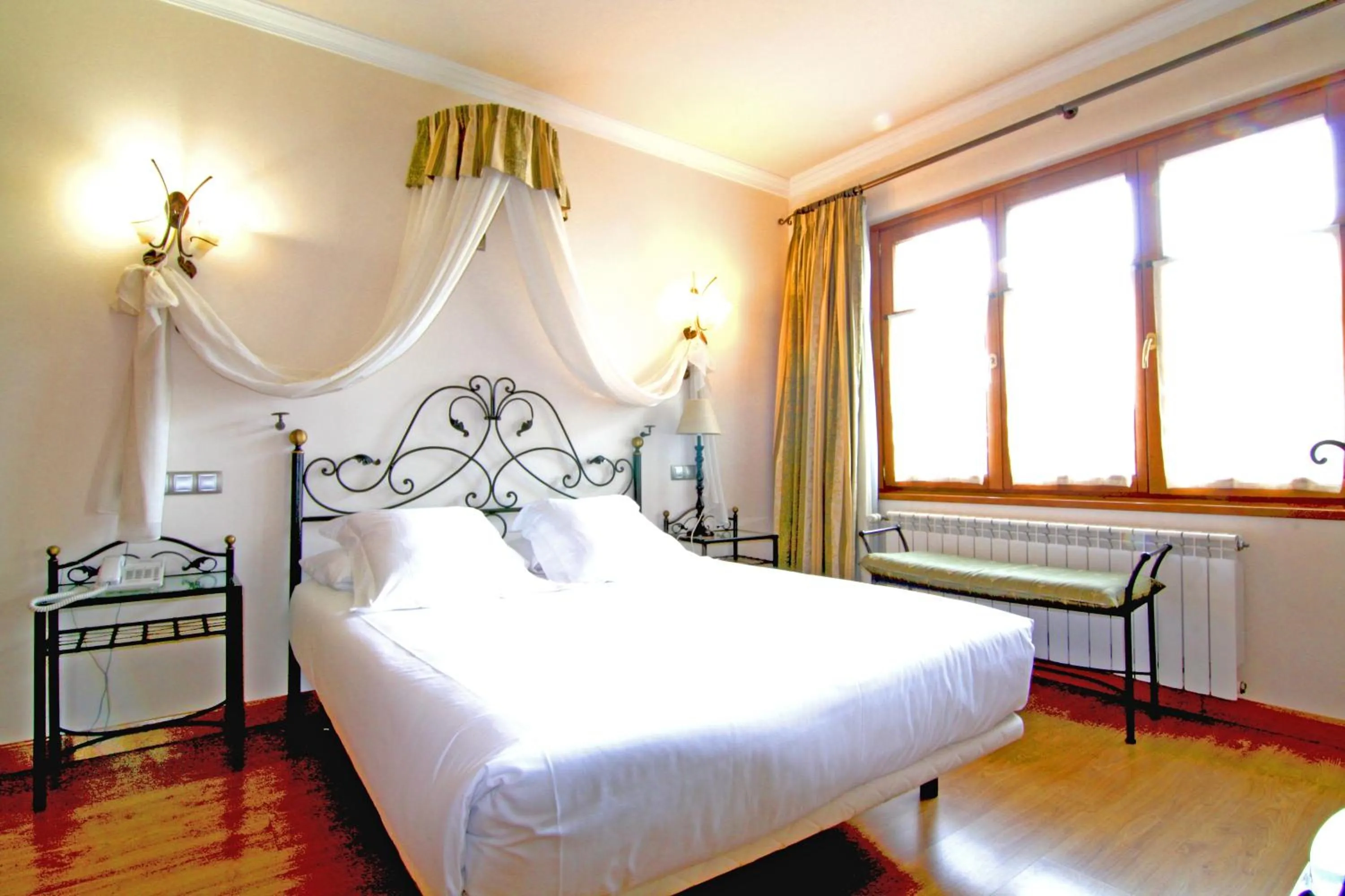 Bed in Hotel El Juglar