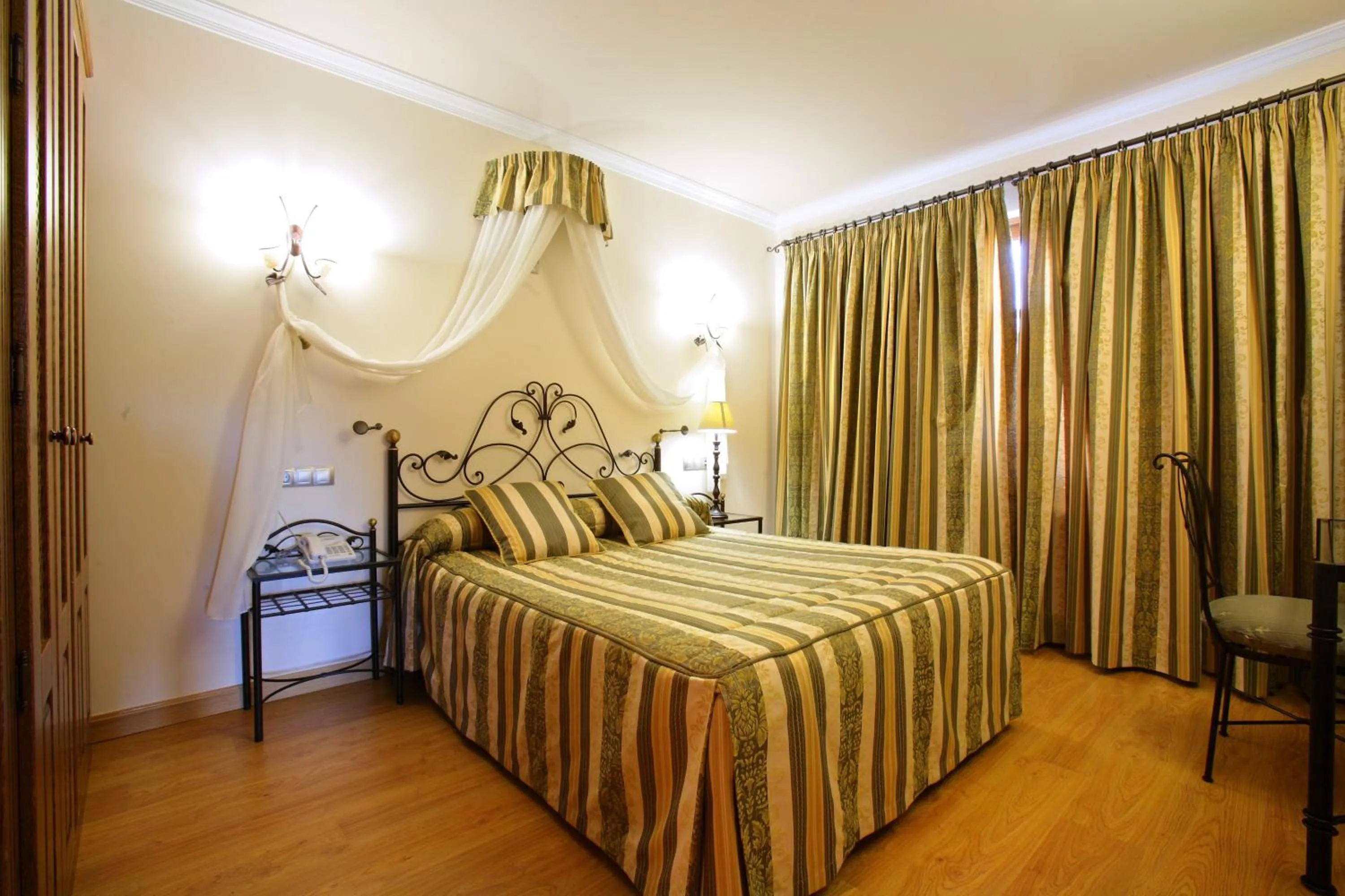 Bedroom, Bed in Hotel El Juglar