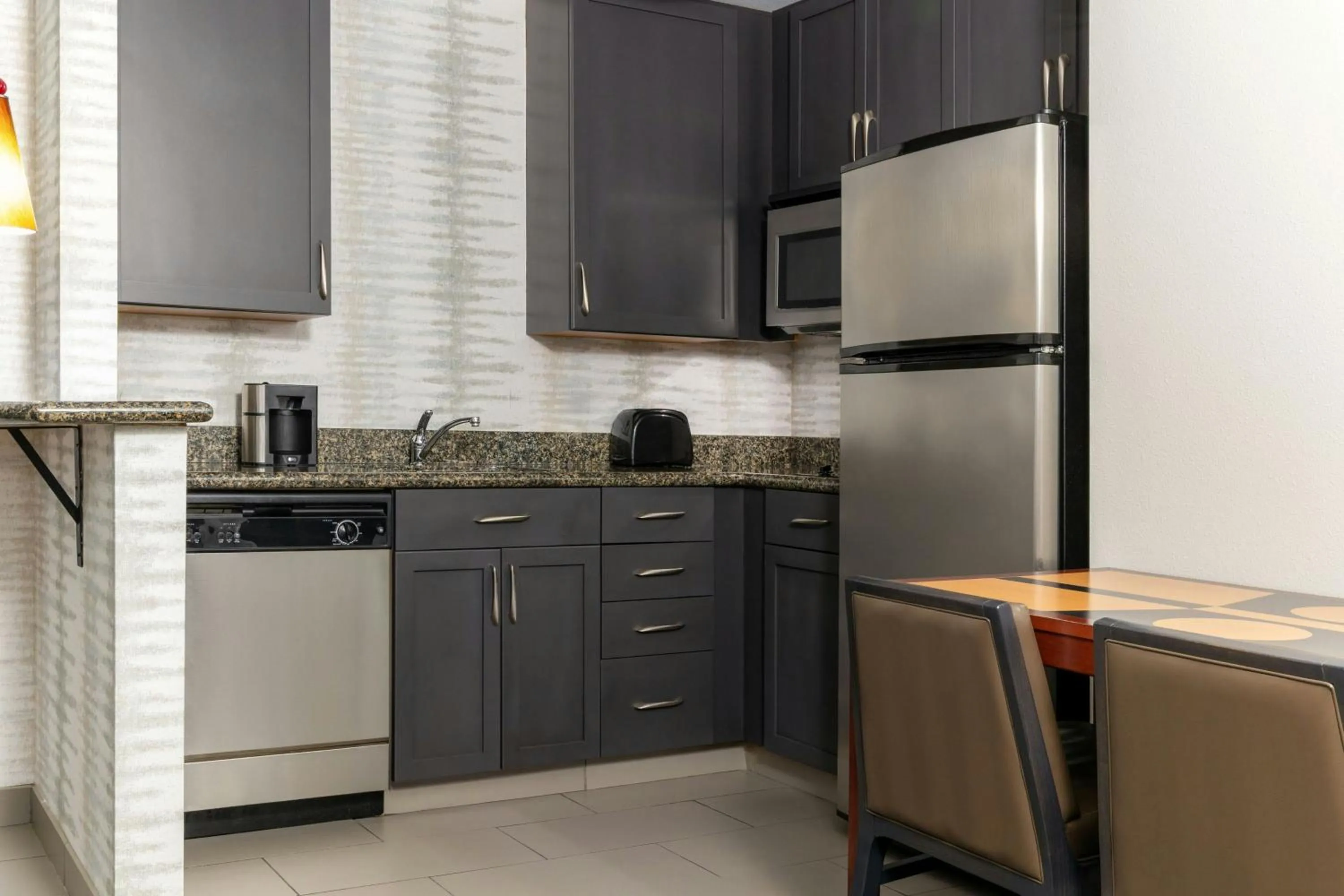 Kitchen or kitchenette in Residence Inn by Marriott Fredericksburg