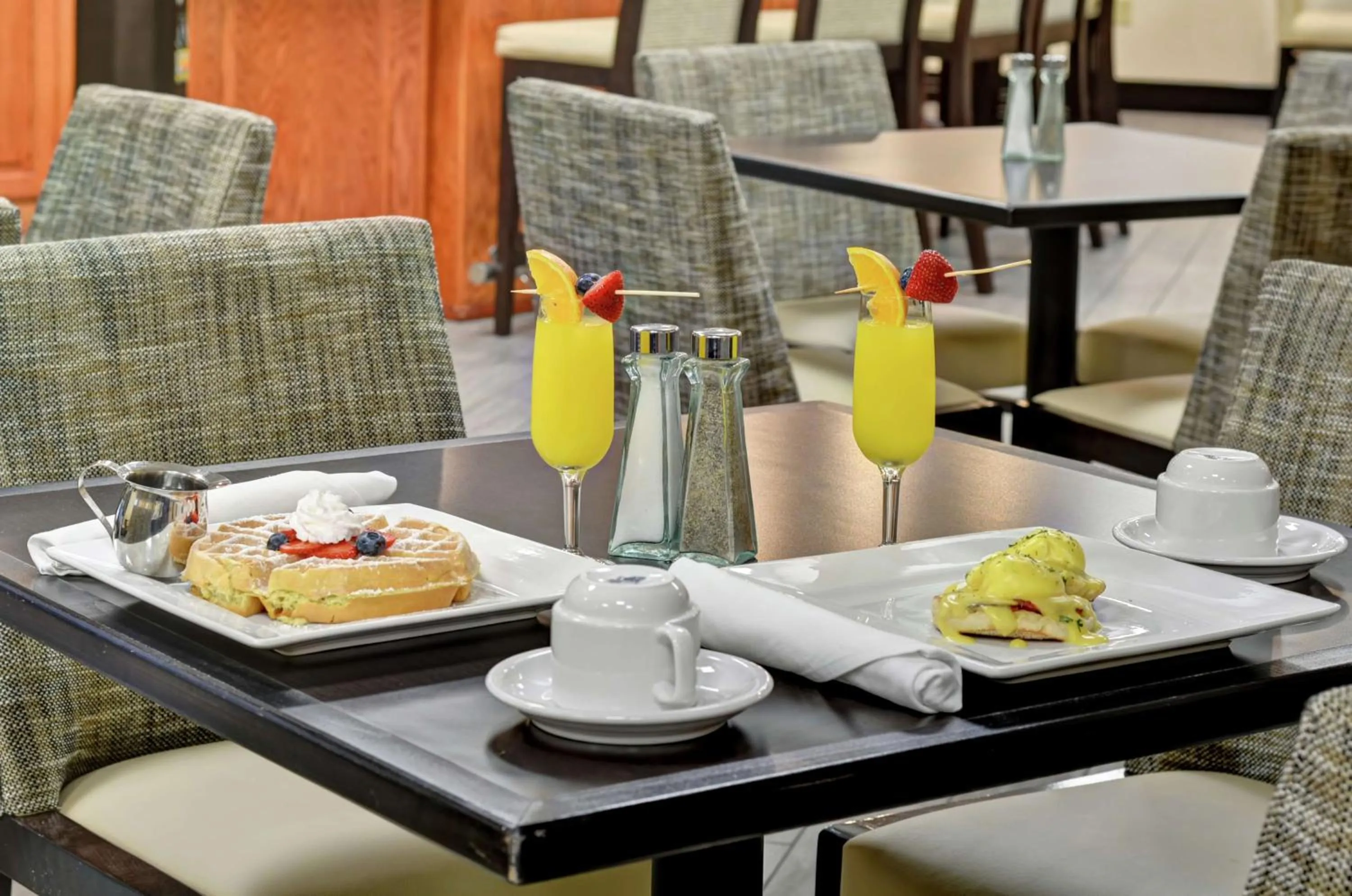 Restaurant/places to eat in DoubleTree by Hilton Hattiesburg, MS