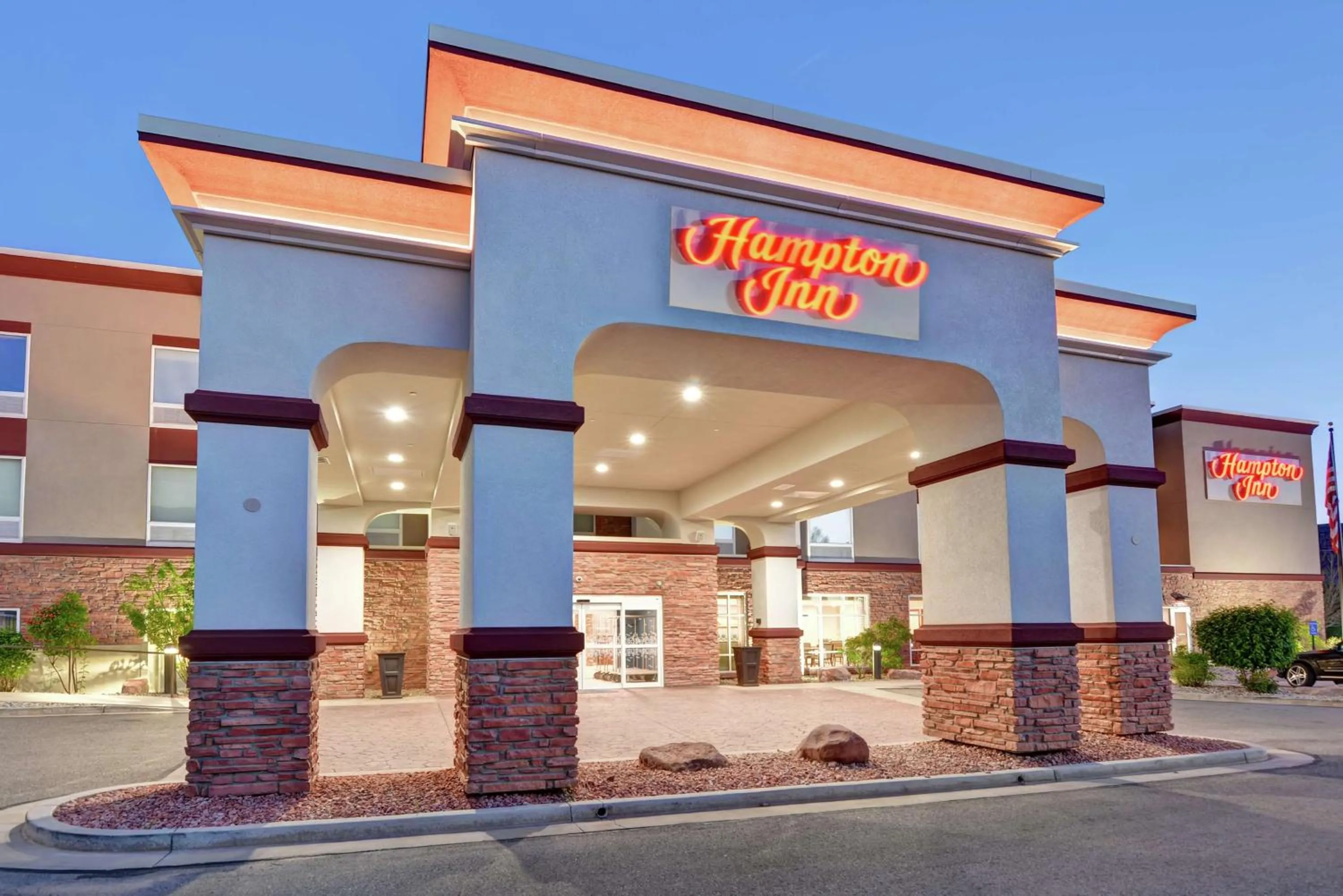 Property building in Hampton Inn Moab Arches National Park