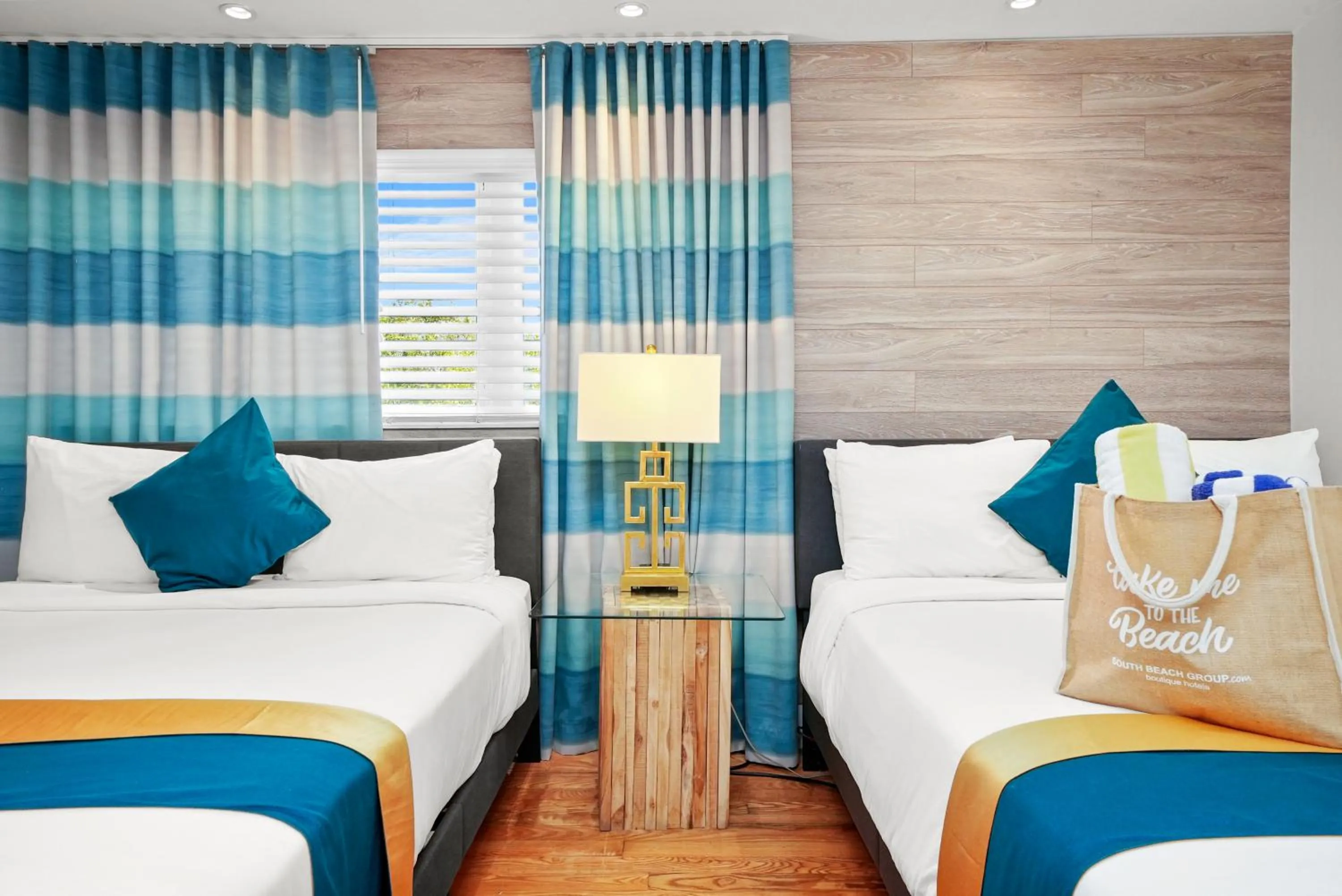 Bed in Hollywood Beach Suites and Hotel