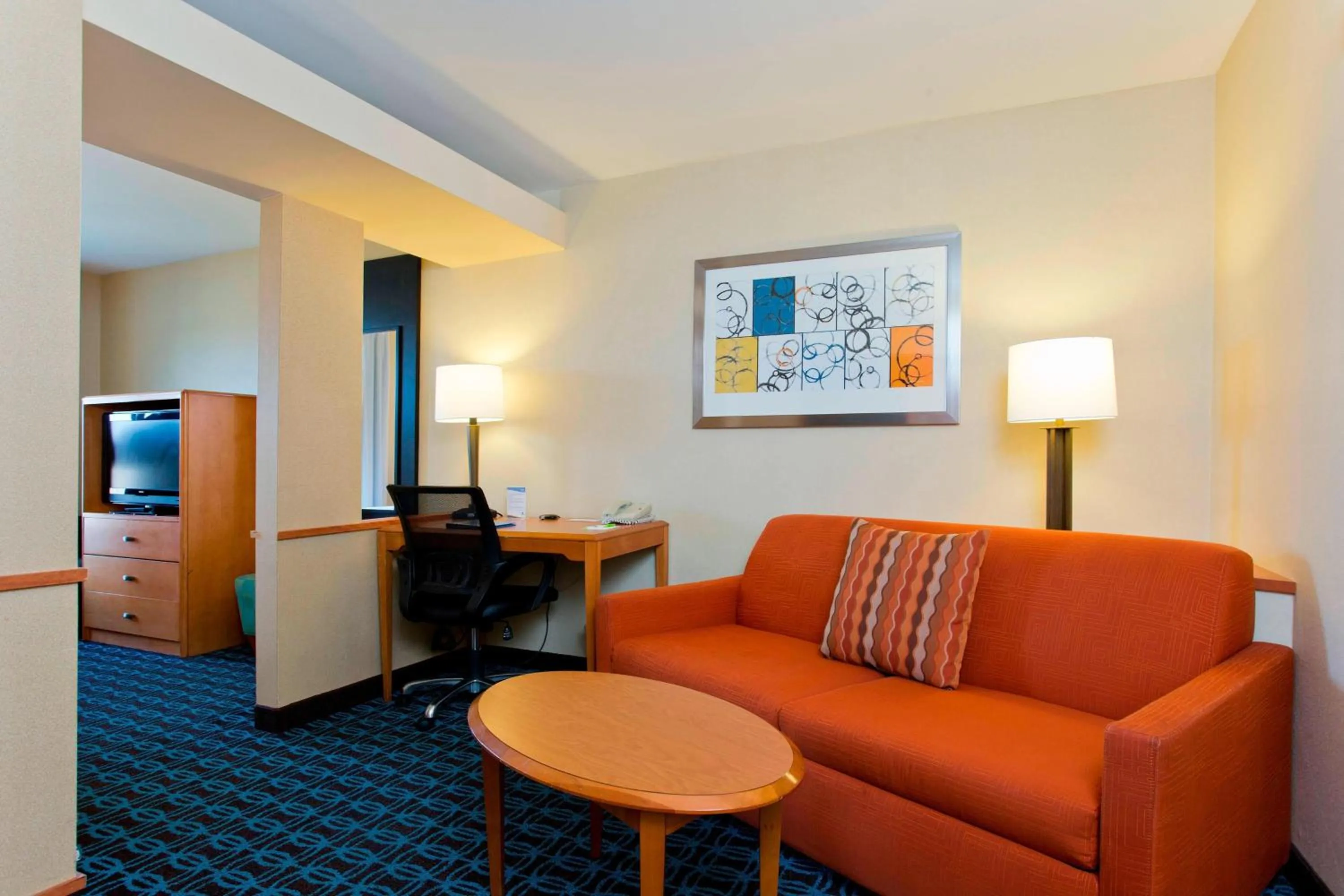 Living room in Fairfield Inn and Suites by Marriott Winchester