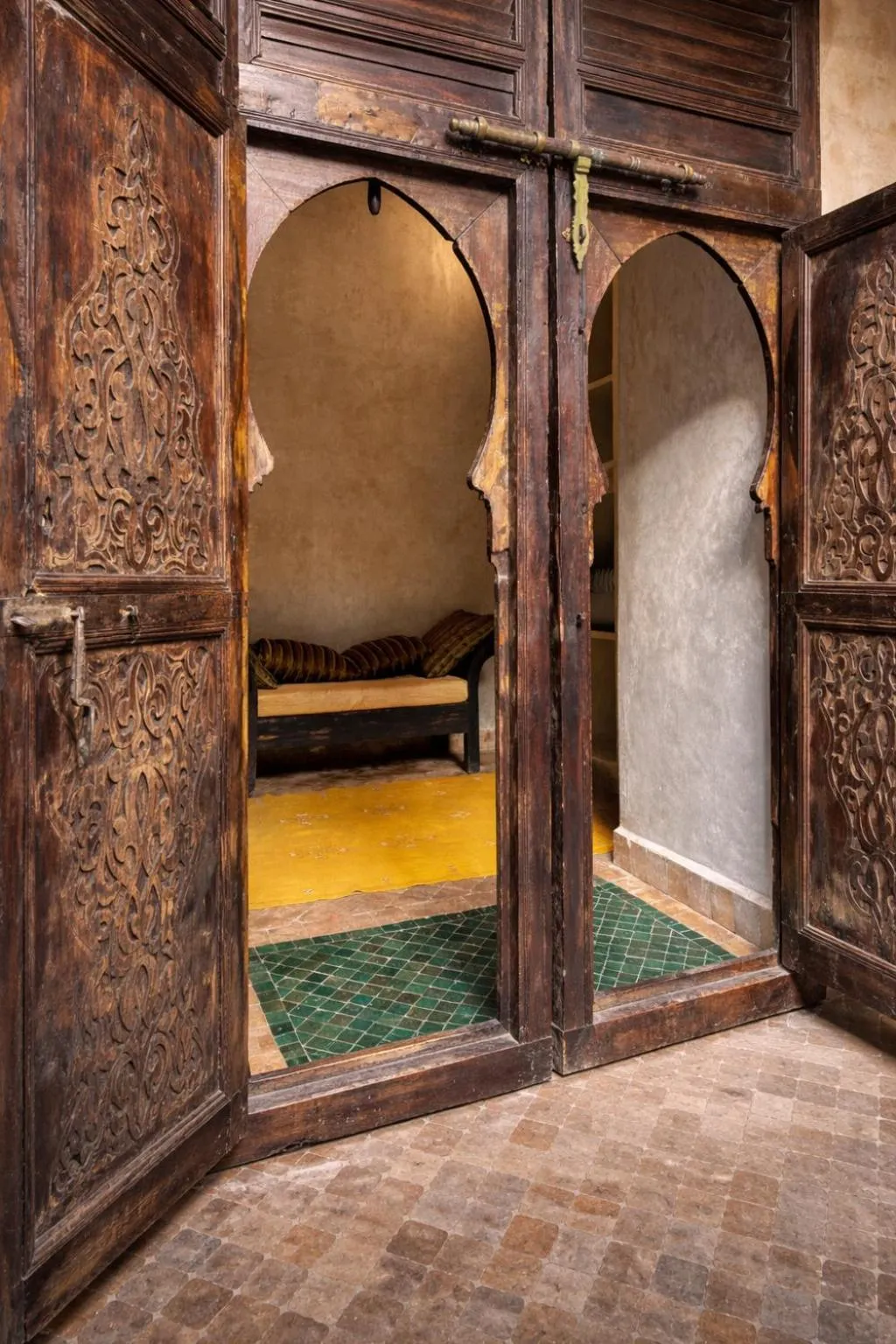 Photo of the whole room, Bed in Riad Lapis-lazuli