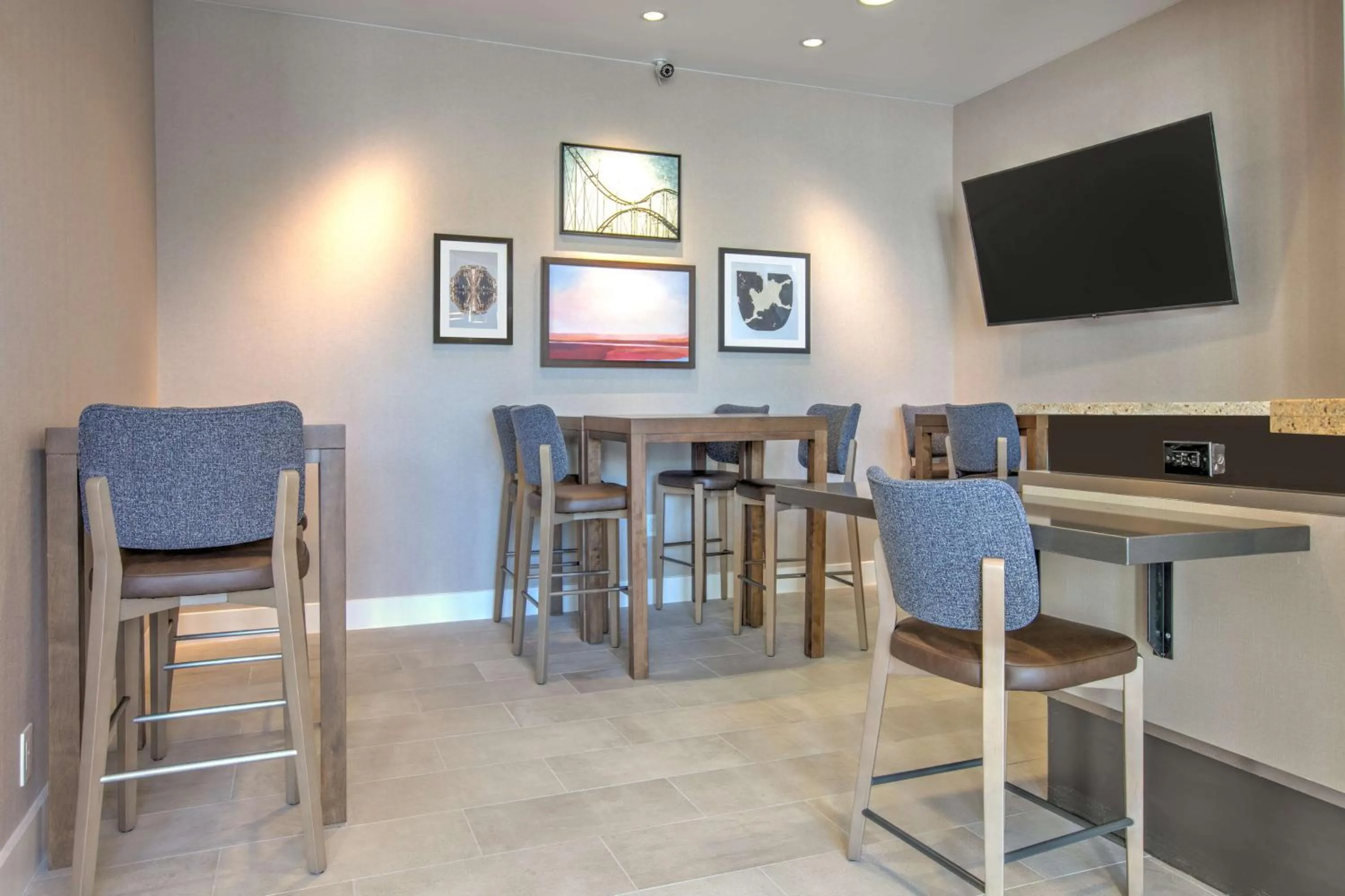 Lounge or bar in Hilton Garden Inn Dallas Arlington