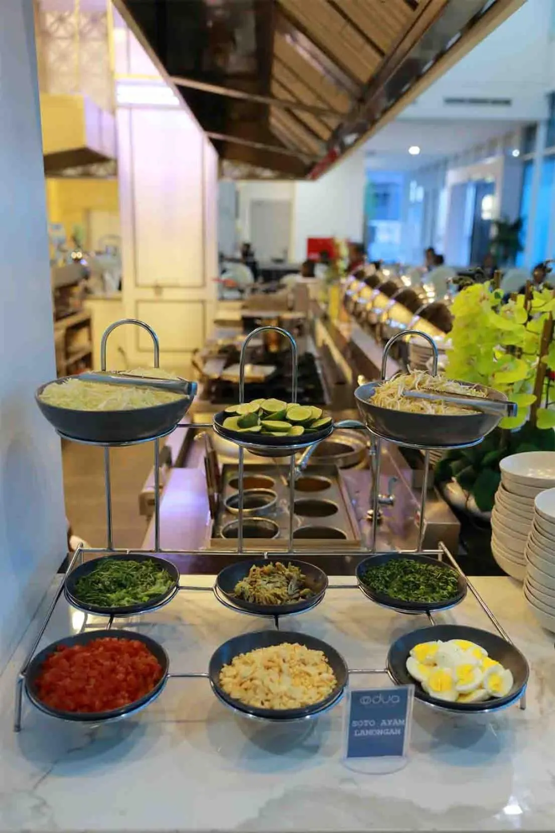 Buffet breakfast in Odua Weston Jambi