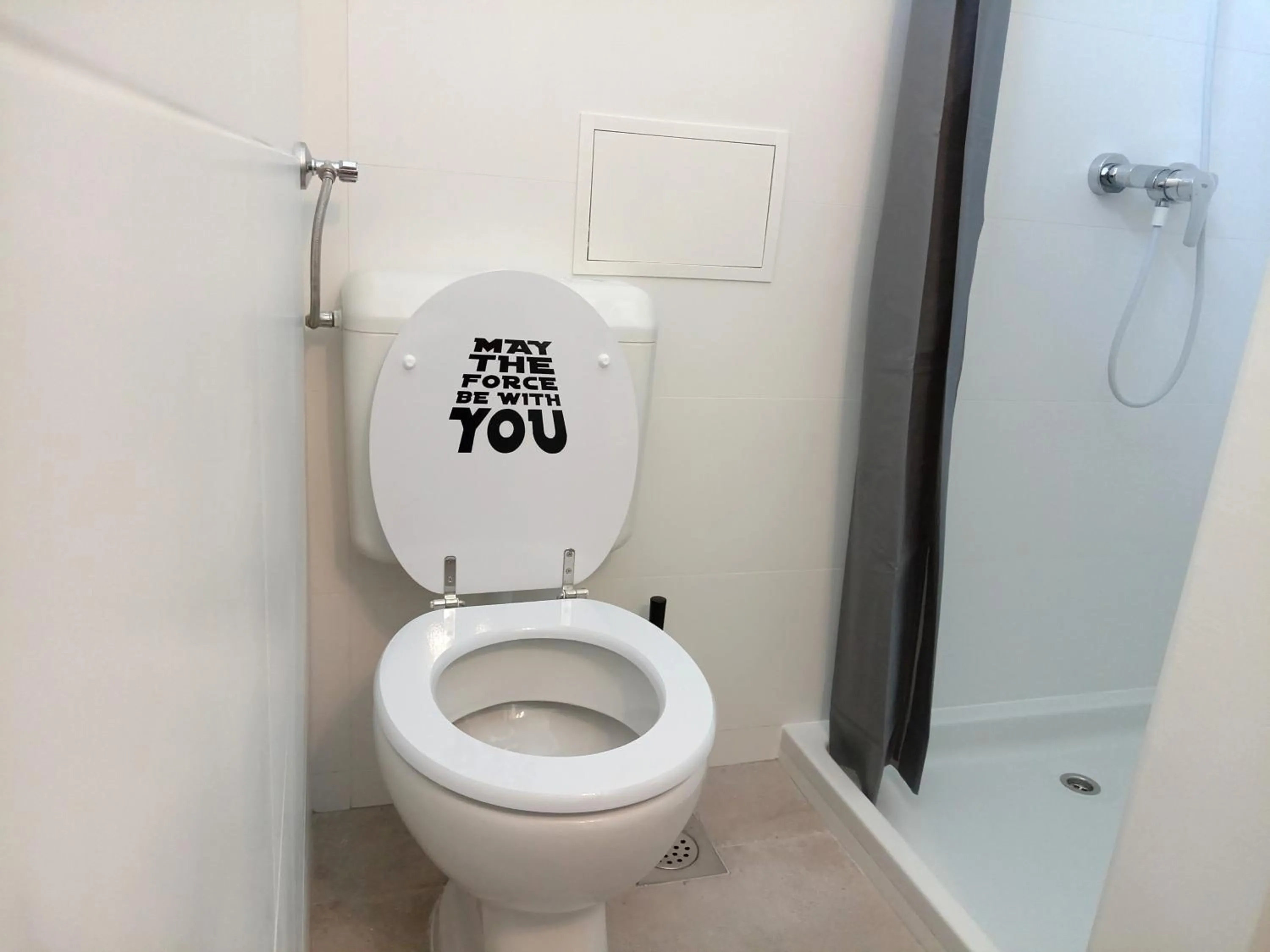 Toilet in Center eazZynight 2