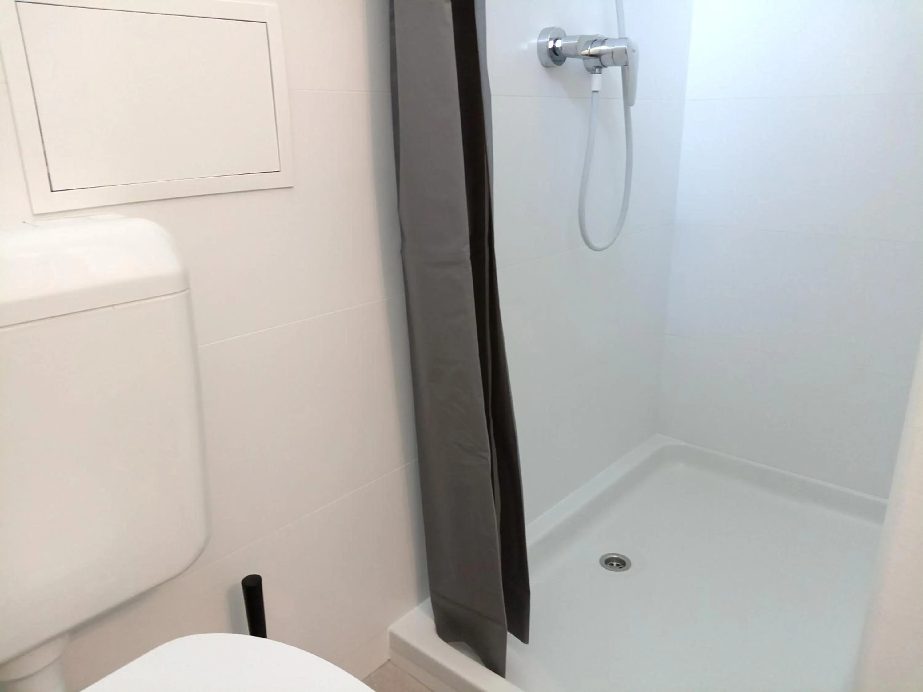 Shower in Center eazZynight 2