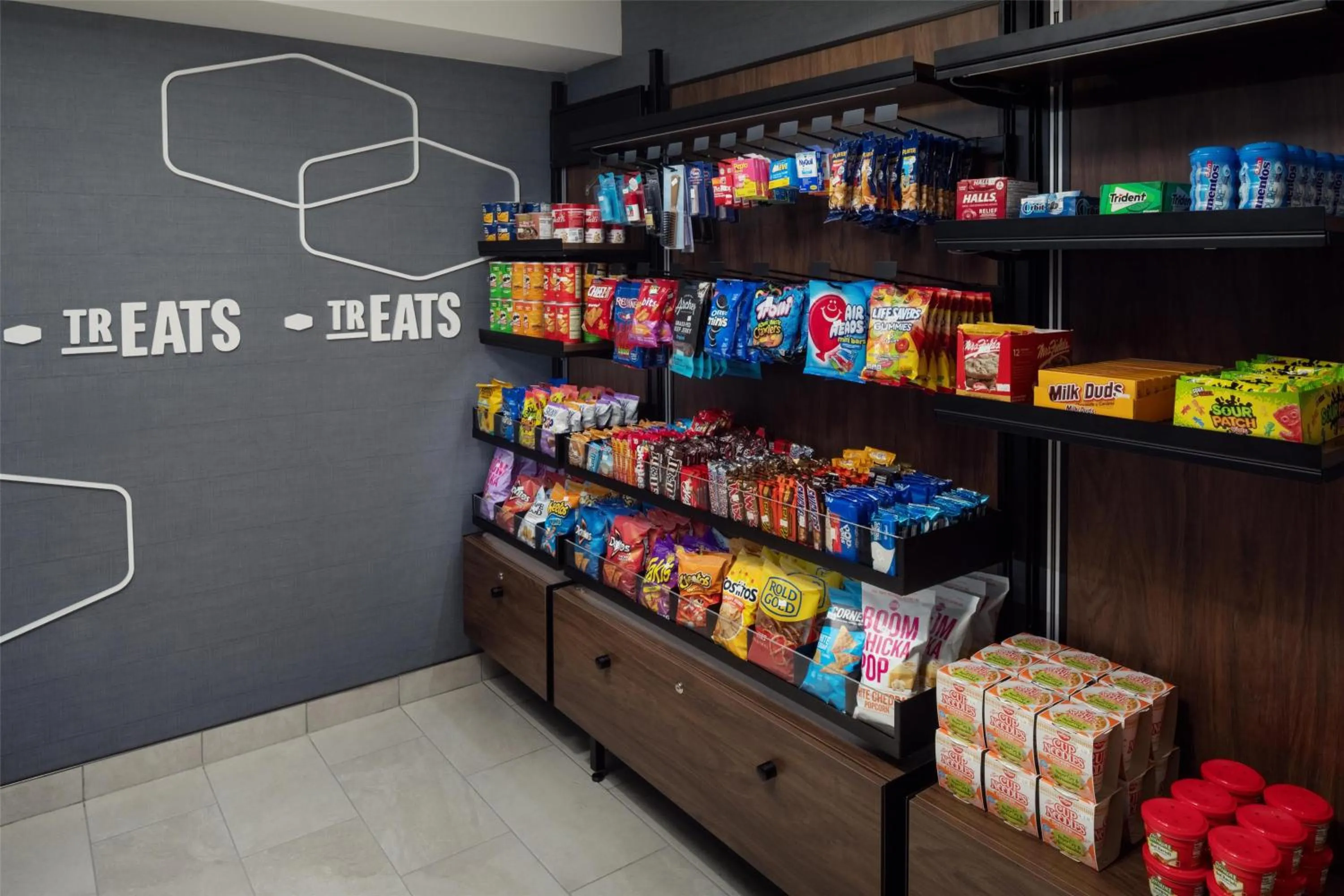 Text overlay in Hampton Inn Nashua