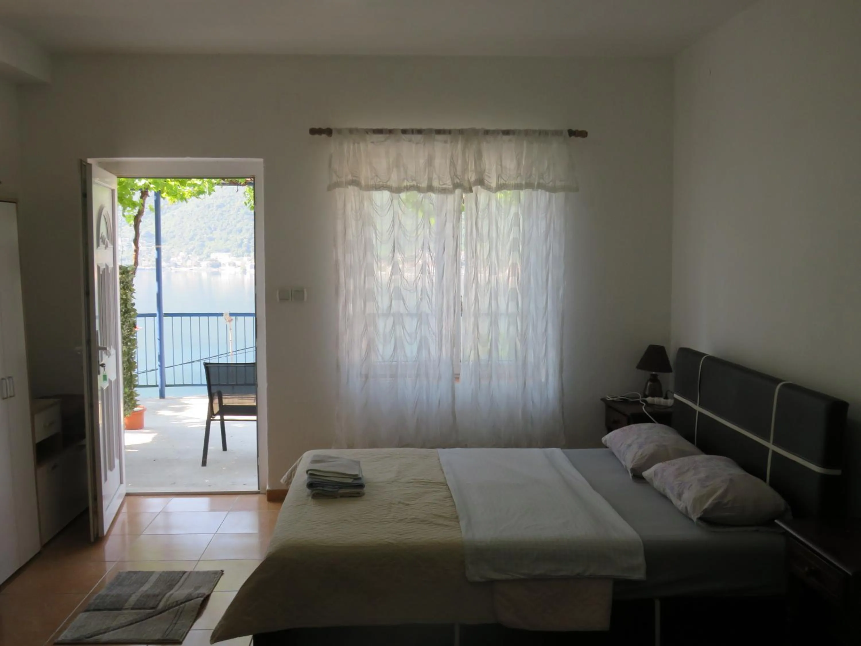 Studio Apartment with Sea View in Apartments Jovanović