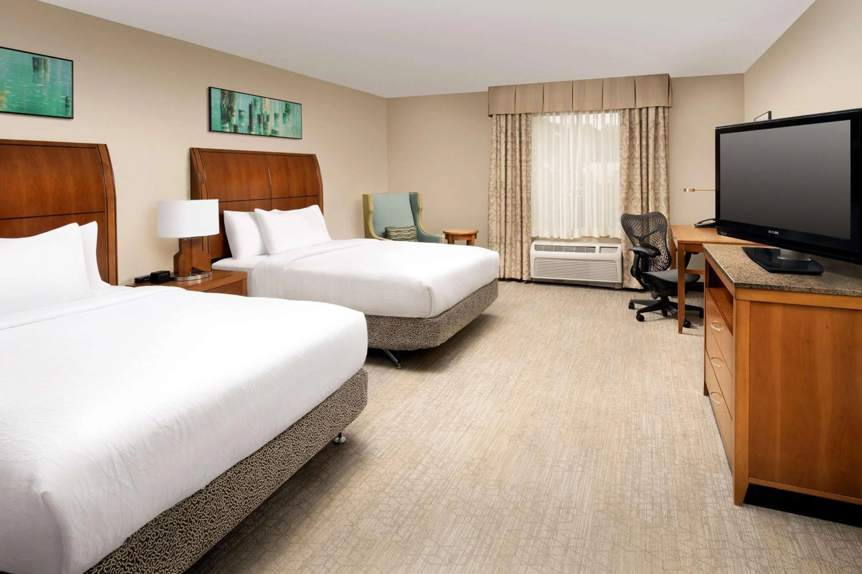 Queen Room with Two Queen Beds and Bath Tub - Disability/Hearing Accessible in Hilton Garden Inn Atlanta West/Lithia Springs