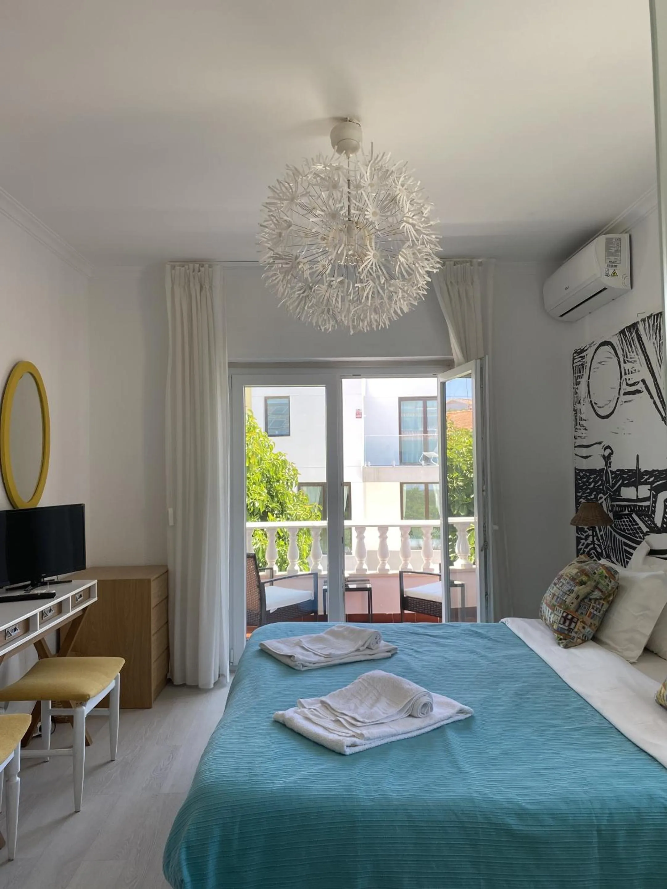 Bedroom, Bed in Manelisa Cascais