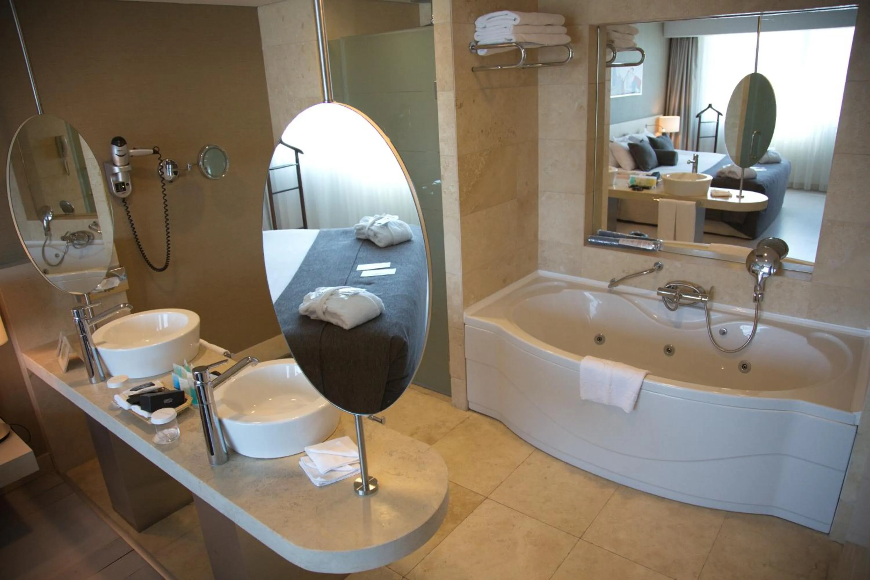 Bath in CPAnkara Hotel