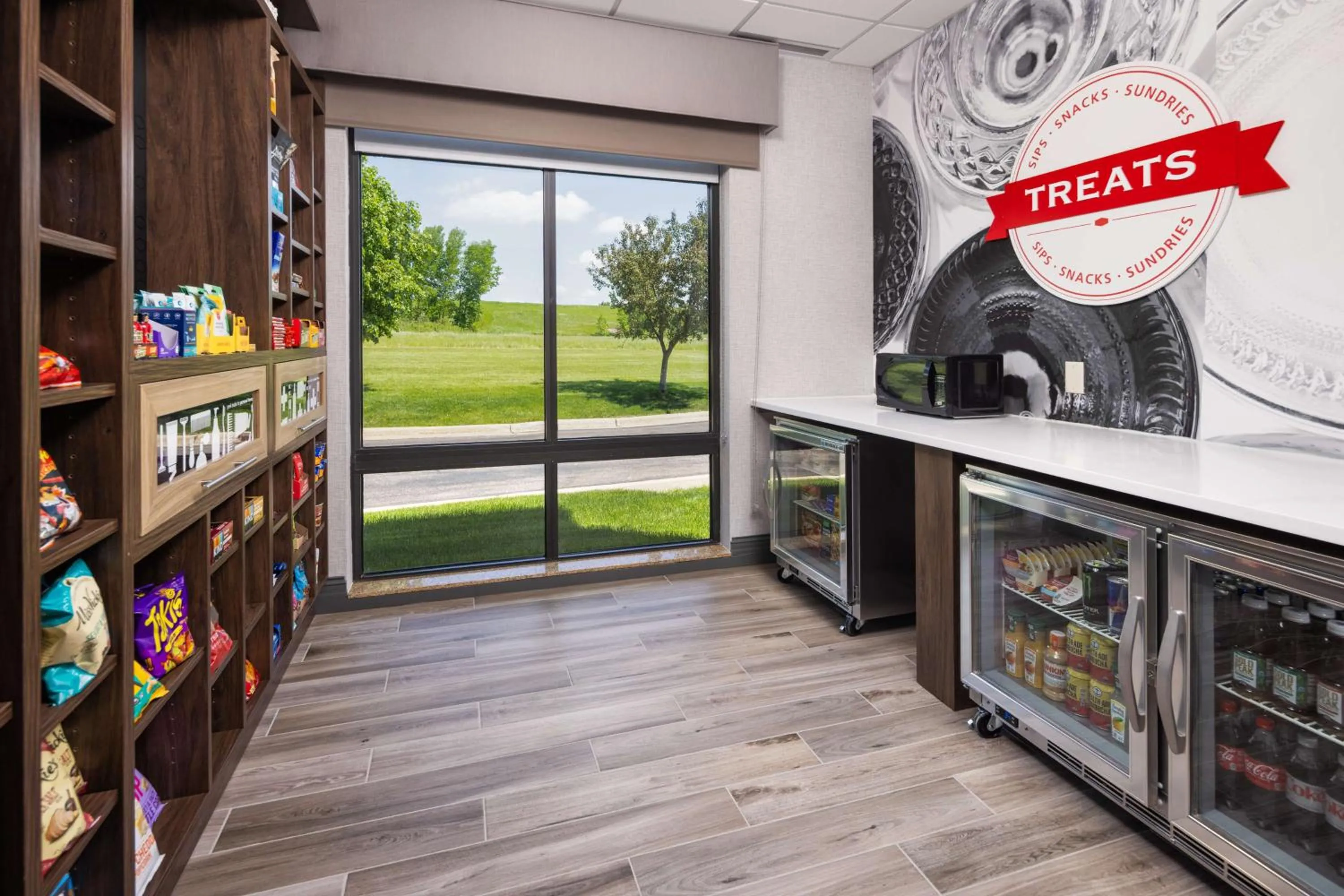 Restaurant/places to eat in Hampton Inn Fairmont