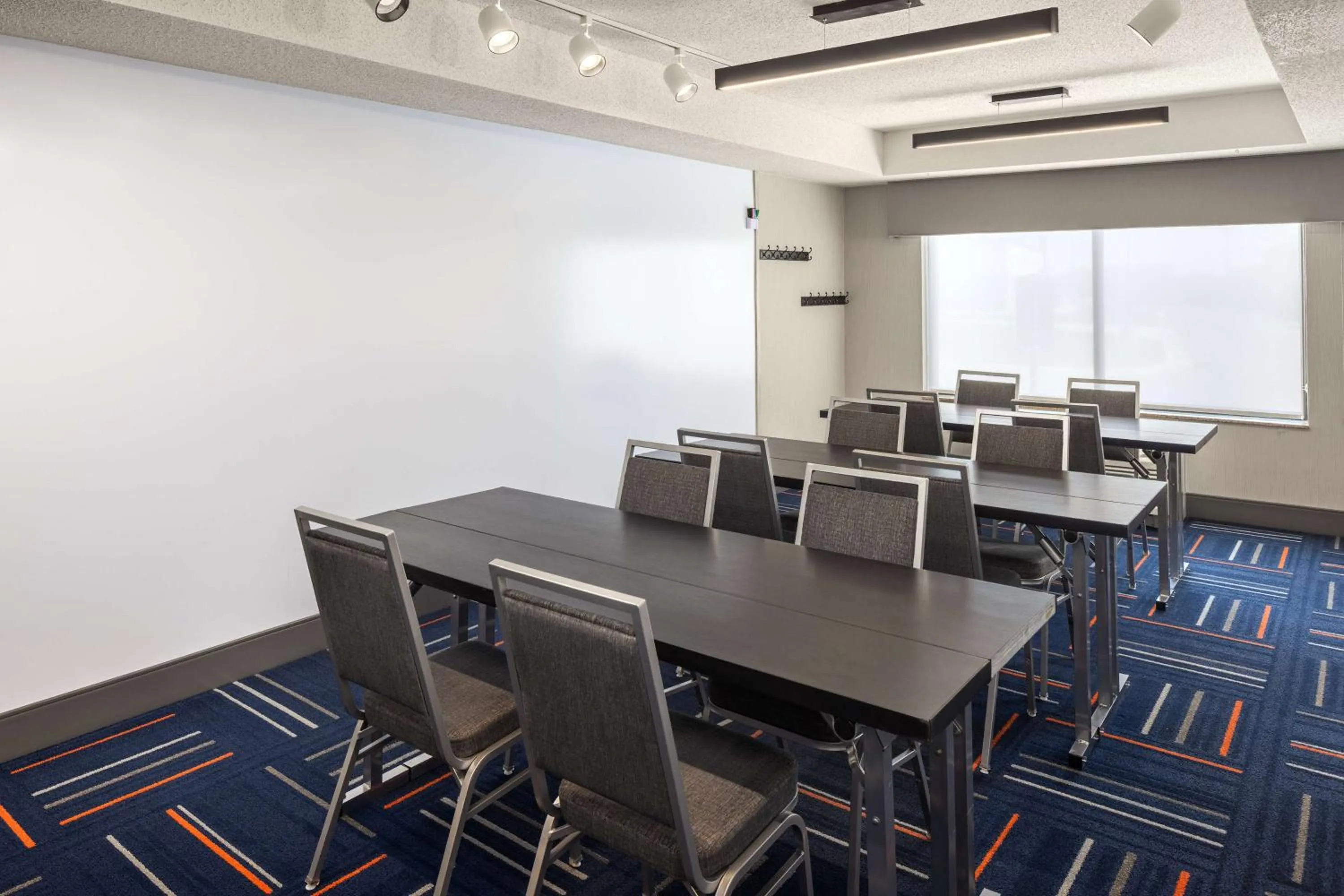 Meeting/conference room in Hampton Inn Fairmont