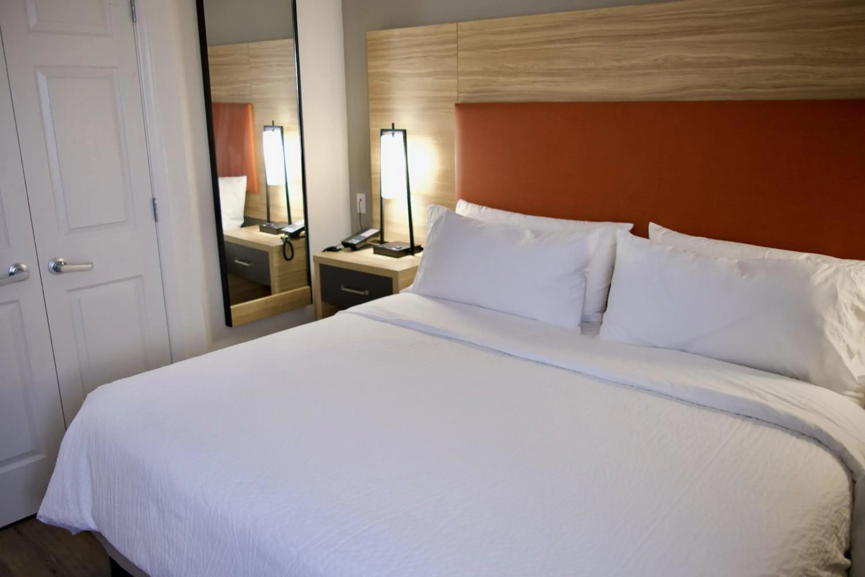 One-Bedroom Suite with Sofa Bed in Candlewood Suites Harrisonburg by IHG One-Bedroom Suite with Sofa Bed in Candlewood Suites Harrisonburg by IHG