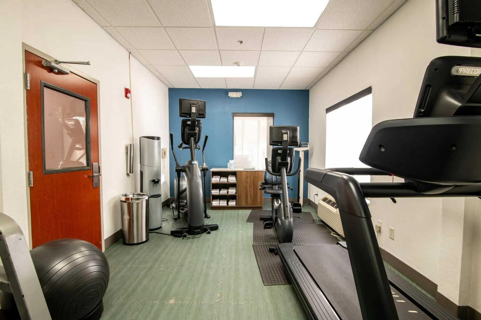 Fitness centre/facilities in Holiday Inn Express & Suites College Station by IHG