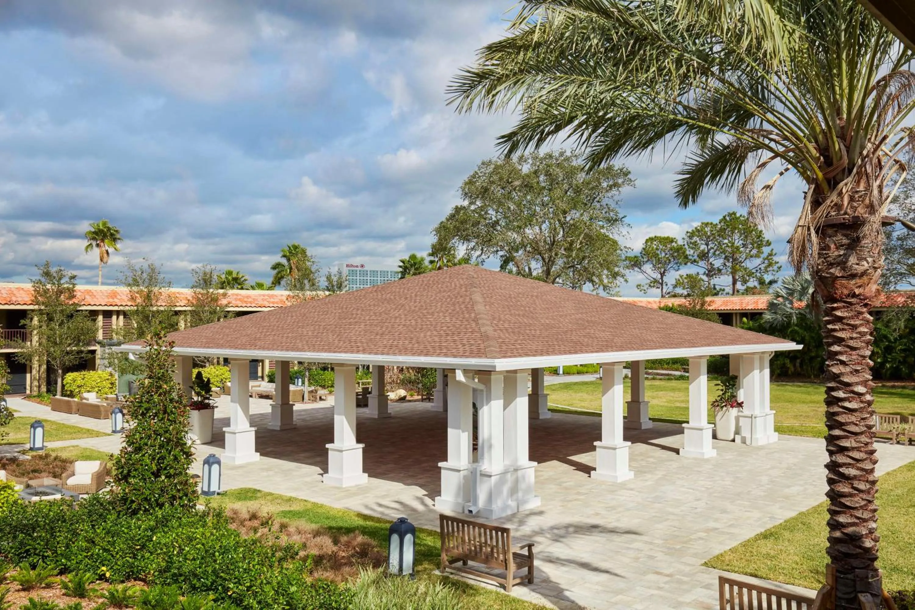 Garden in DoubleTree by Hilton Hotel Orlando at SeaWorld