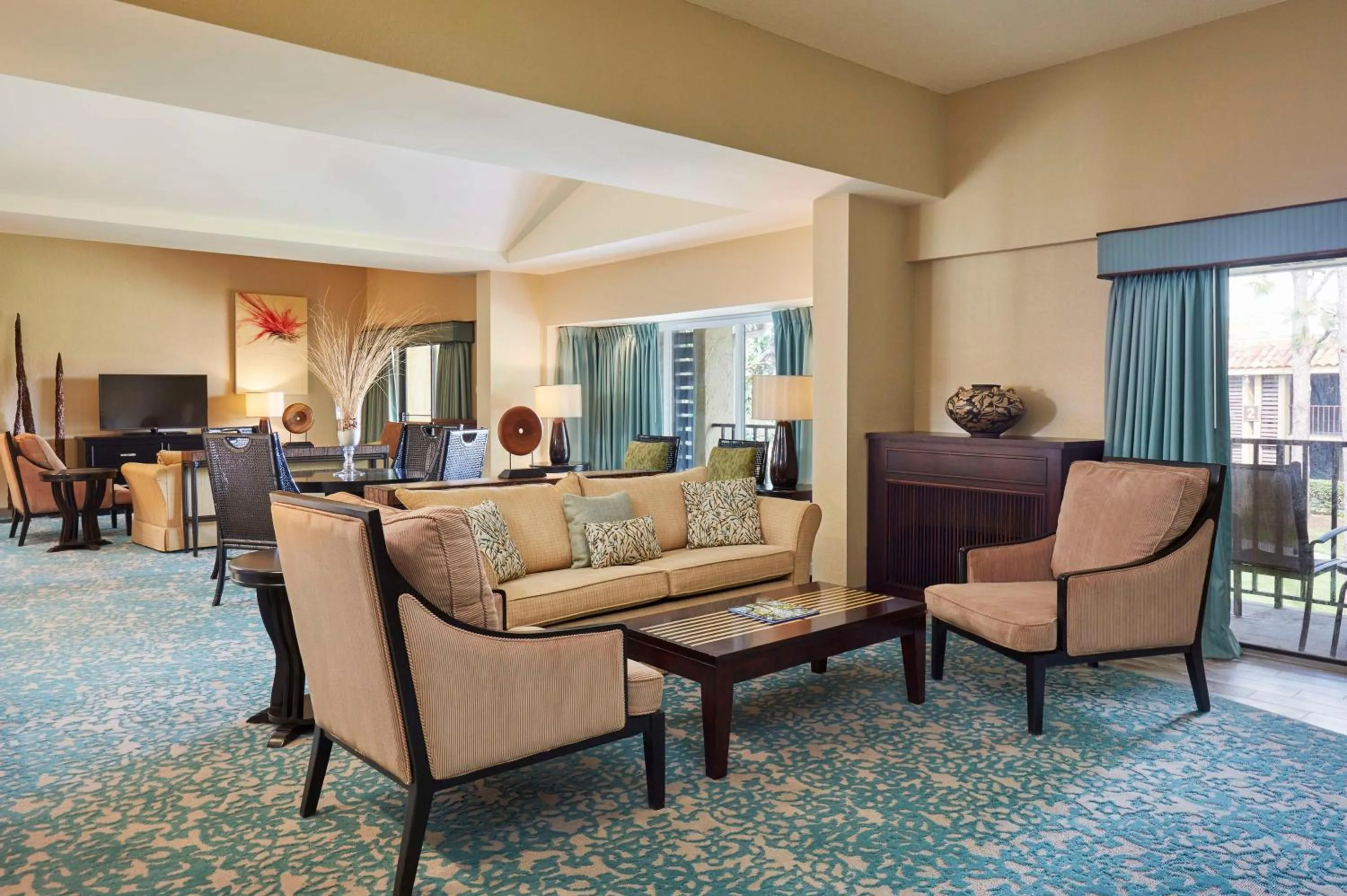 Living room in DoubleTree by Hilton Hotel Orlando at SeaWorld