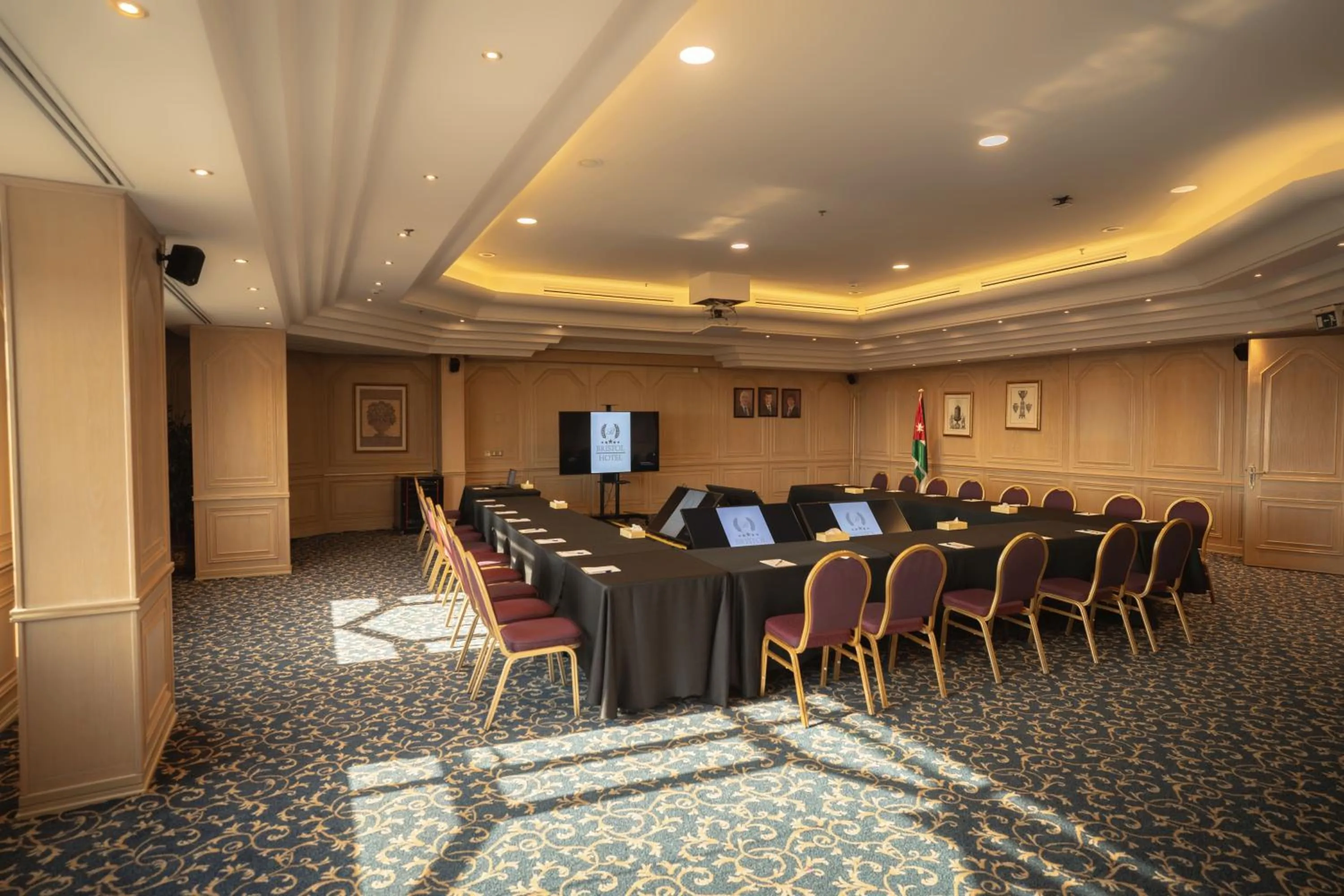 Banquet/Function facilities in Bristol Hotel