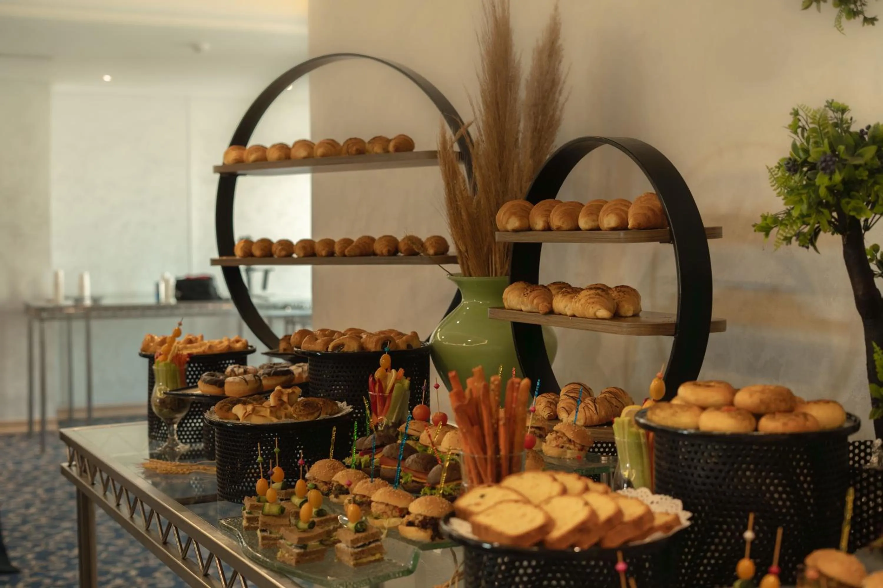 Food in Bristol Hotel