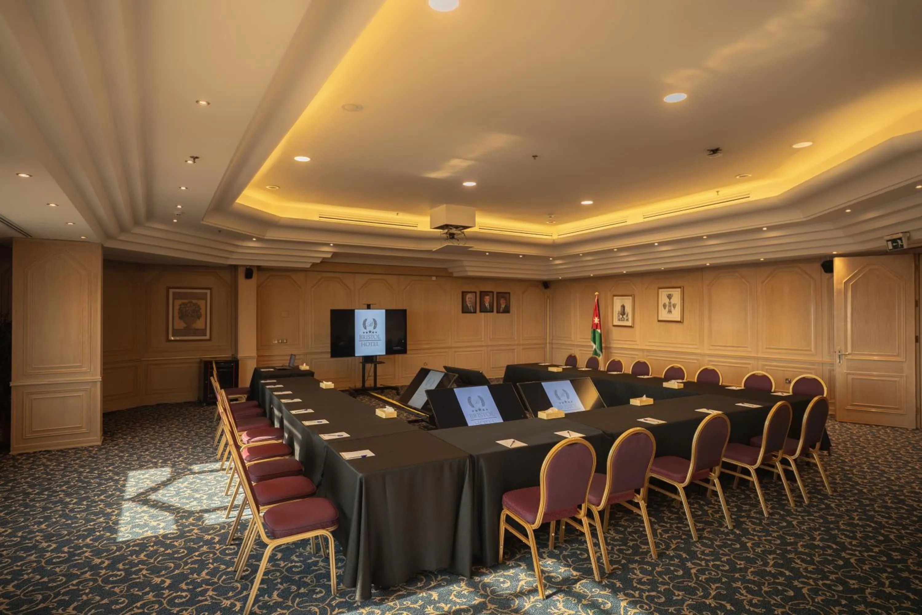 Banquet/Function facilities in Bristol Hotel