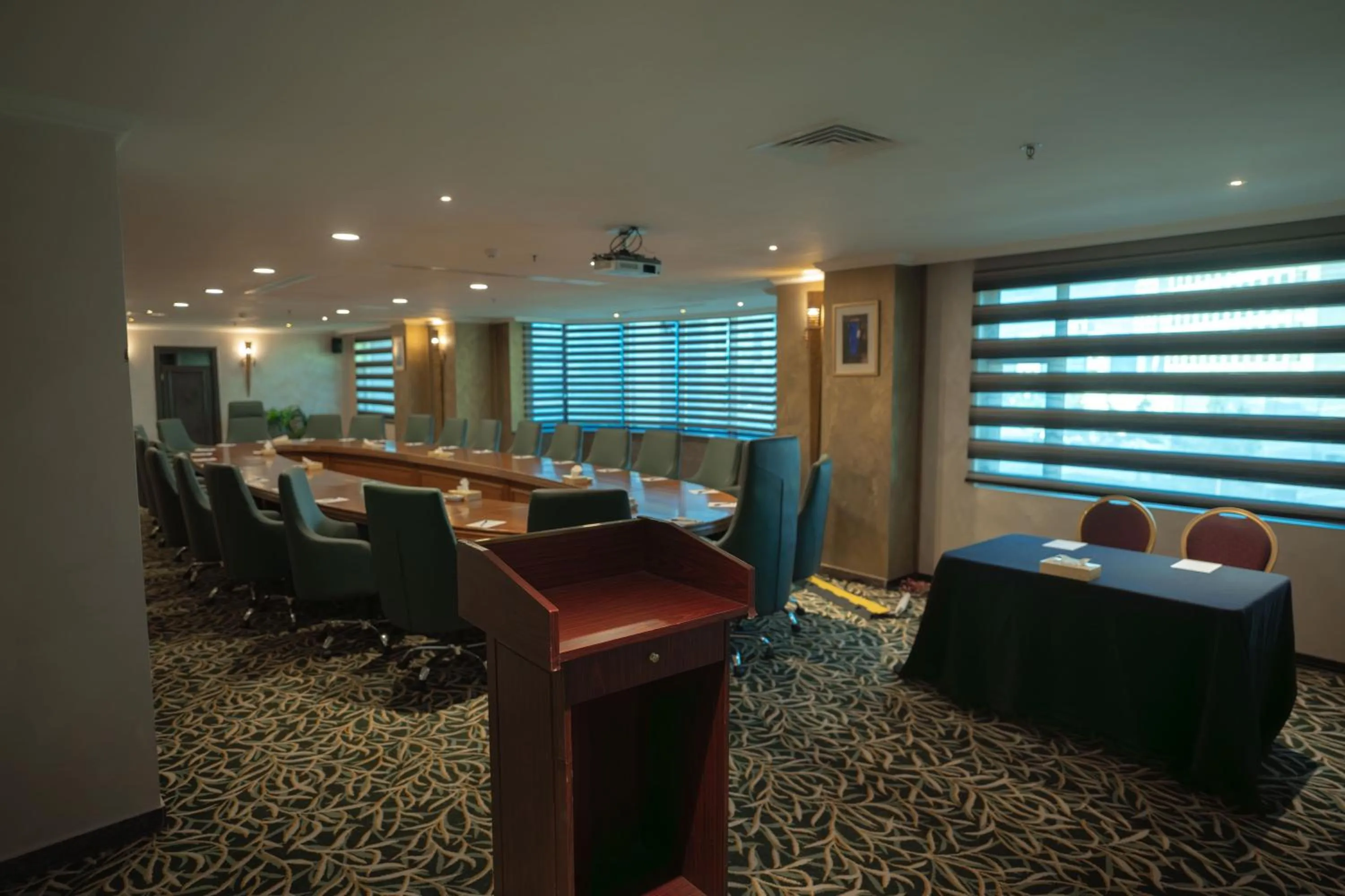 Banquet/Function facilities in Bristol Hotel