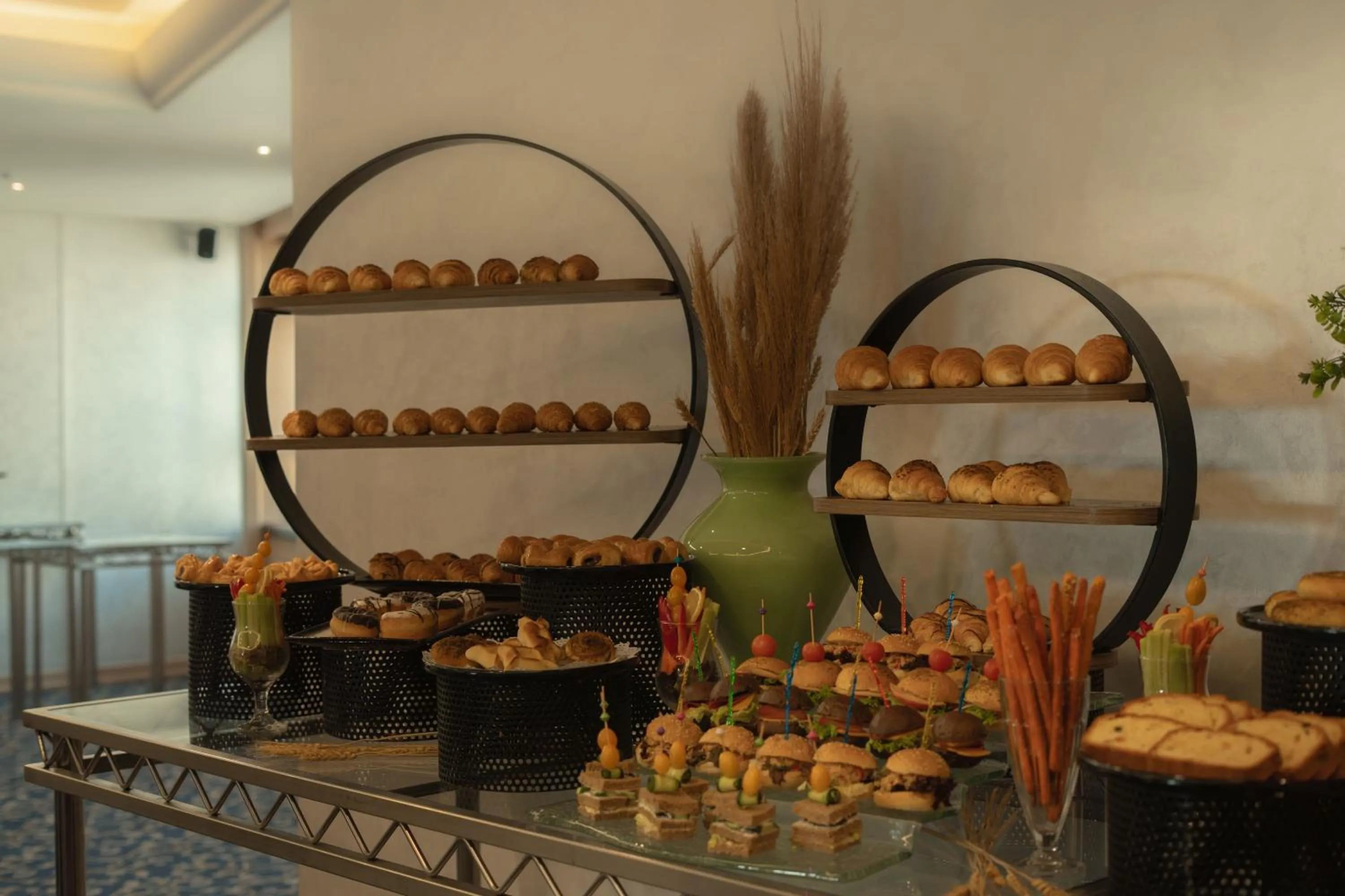 Food in Bristol Hotel