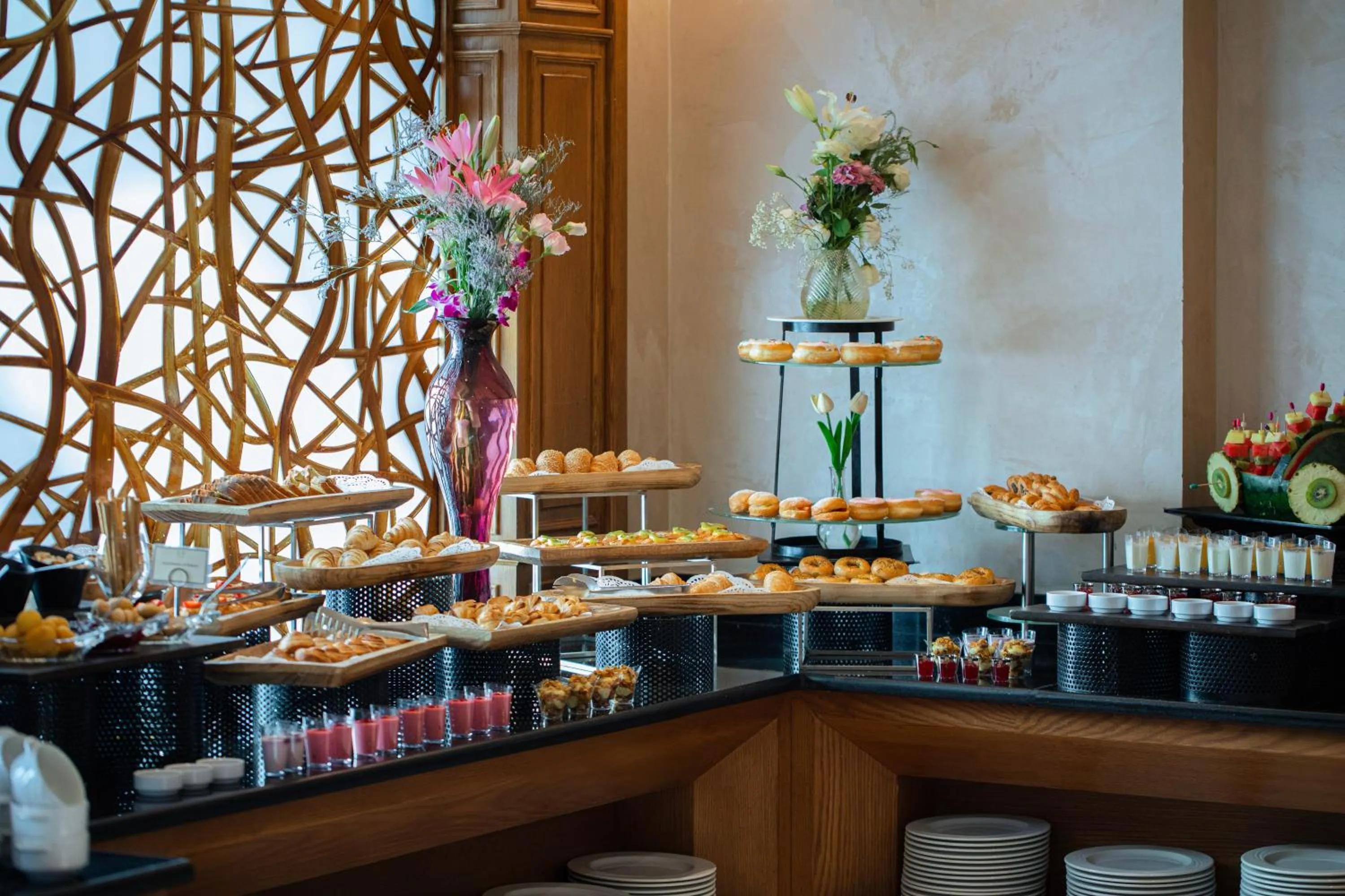 Food in Bristol Hotel