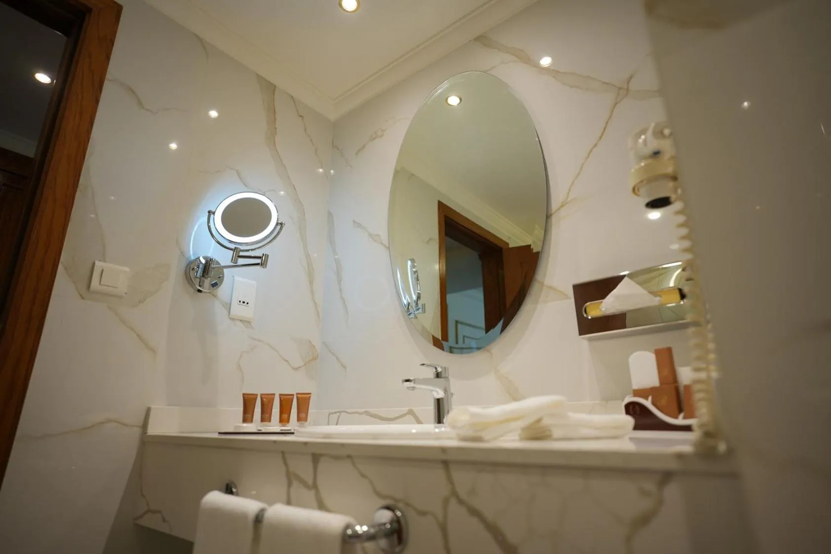 Bathroom in Bristol Hotel