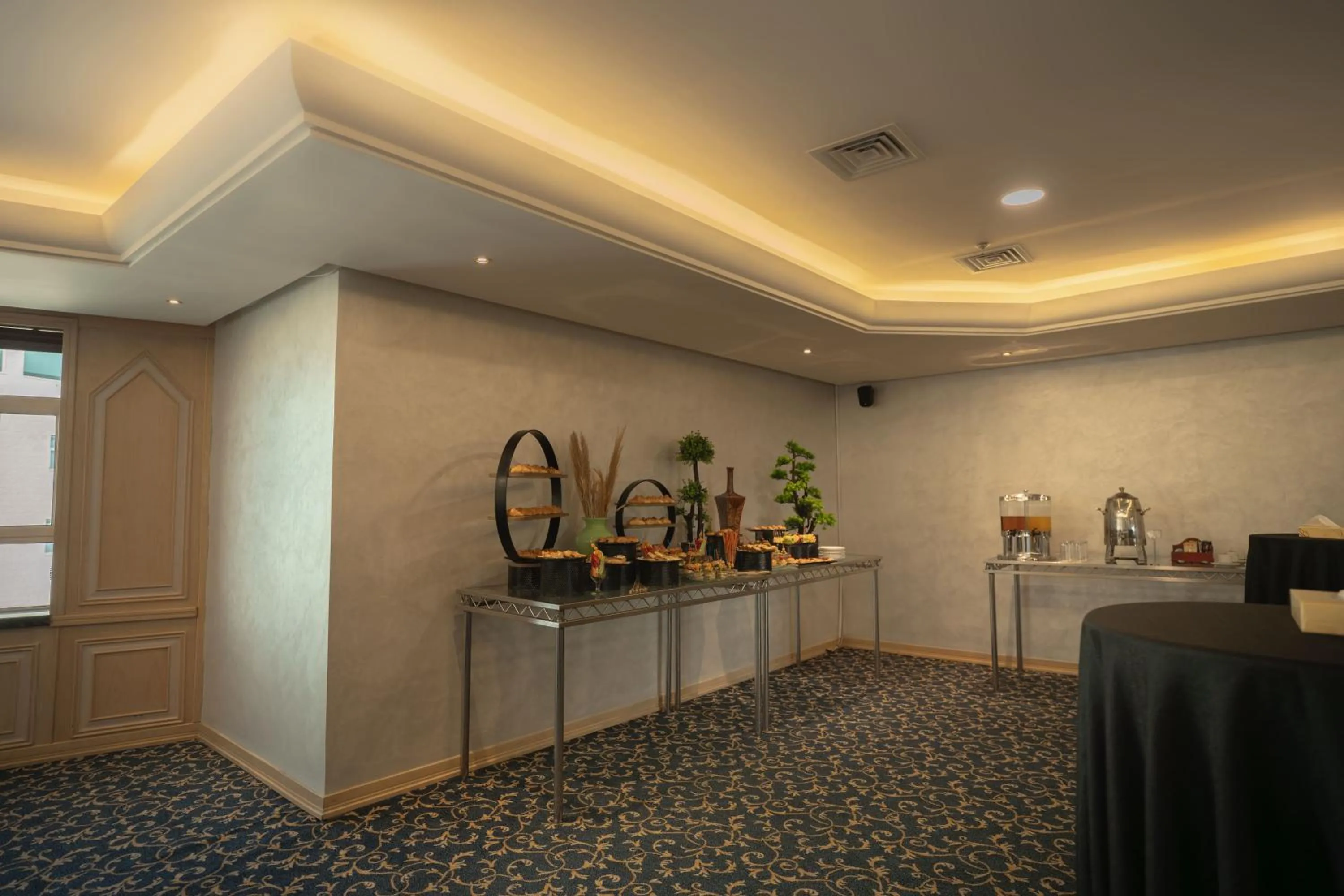 Banquet/Function facilities in Bristol Hotel