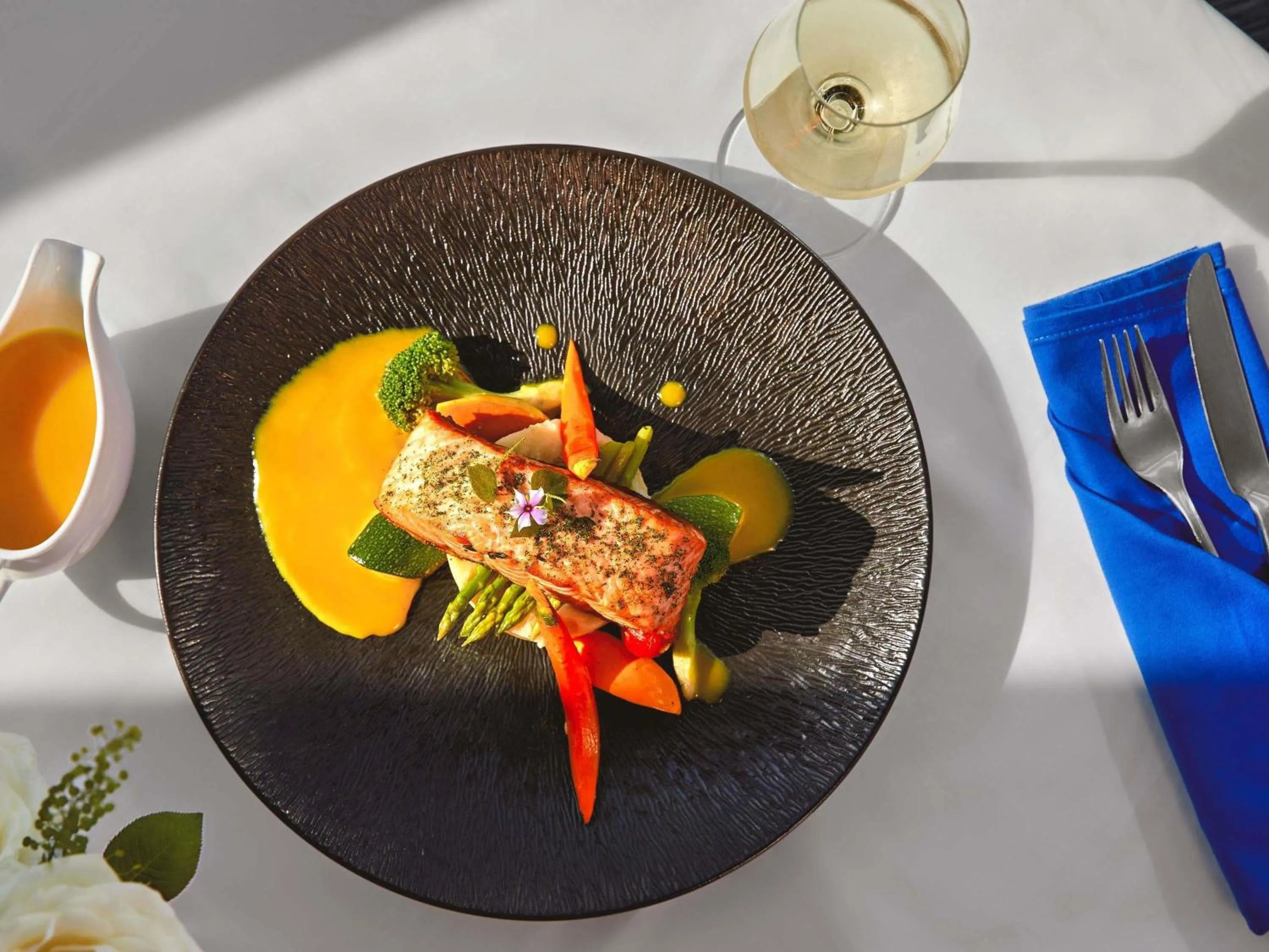 Restaurant/places to eat in Novotel Nha Trang