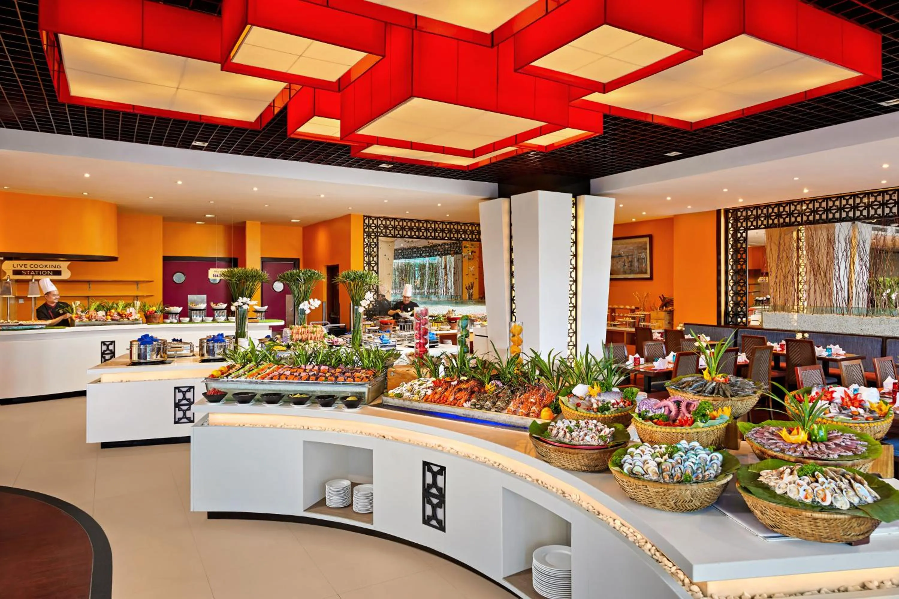 Restaurant/places to eat in Novotel Nha Trang