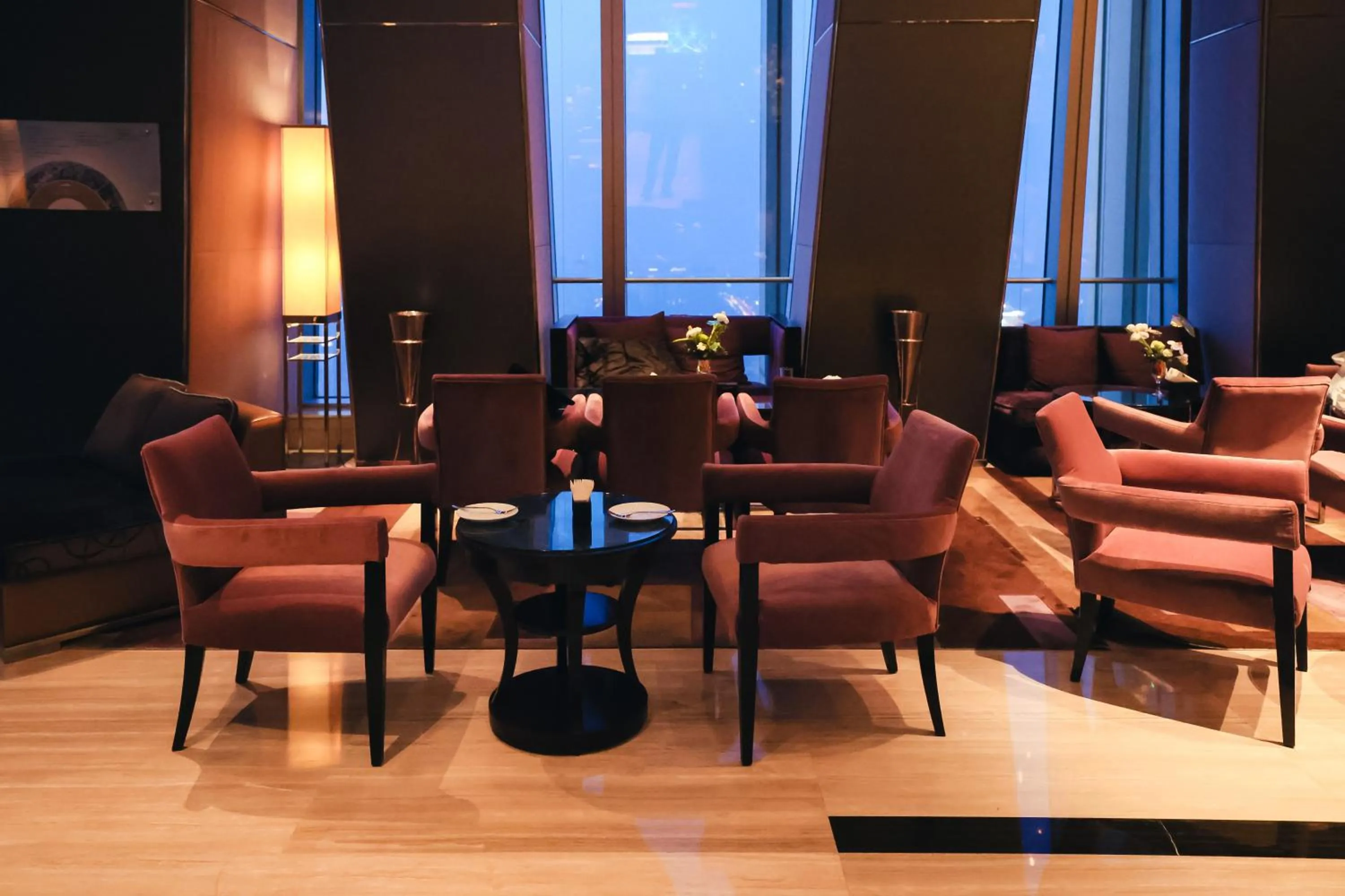 Lounge or bar in China World Summit Wing, Beijing