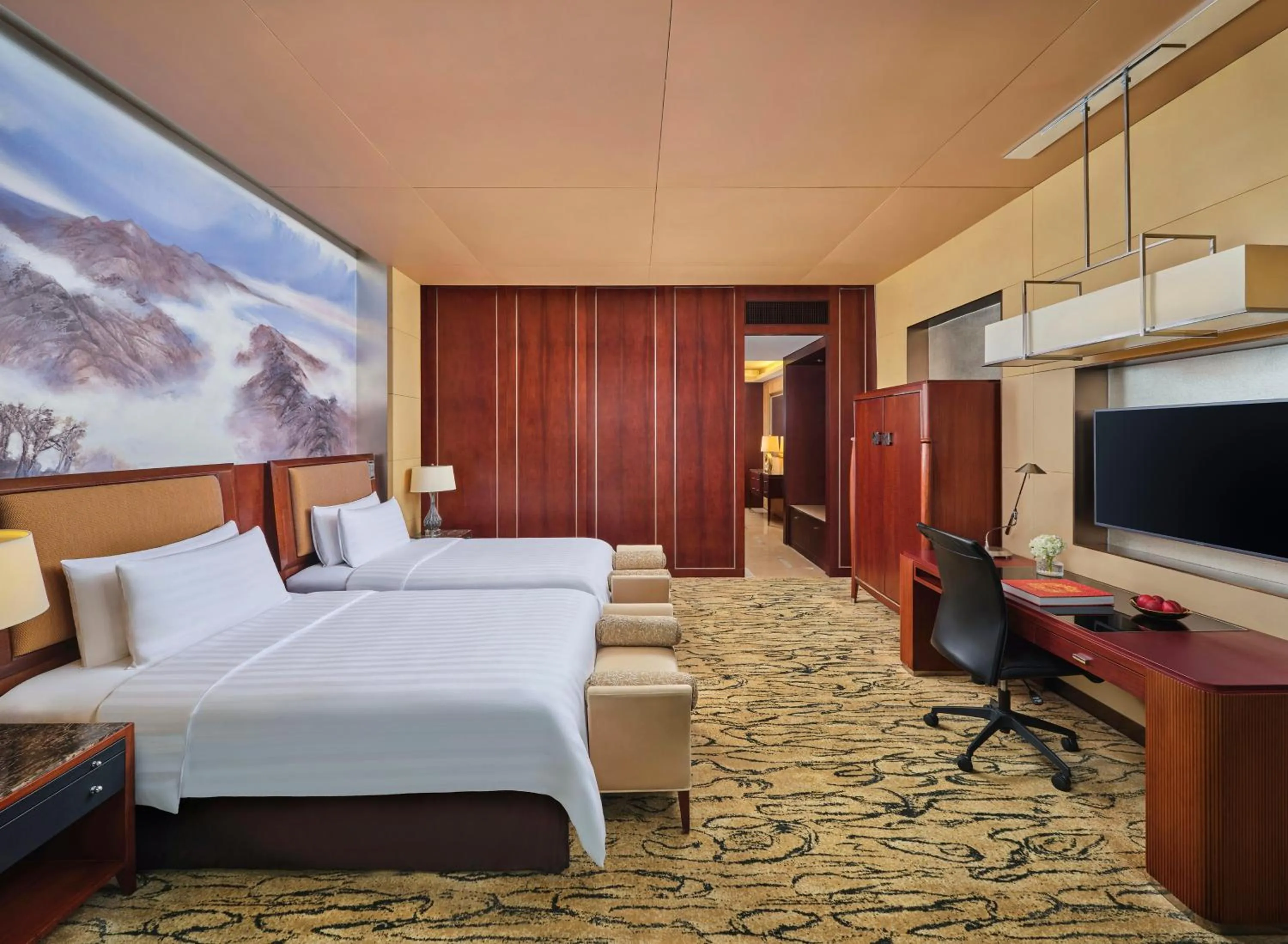 Photo of the whole room, Bed in China World Summit Wing, Beijing