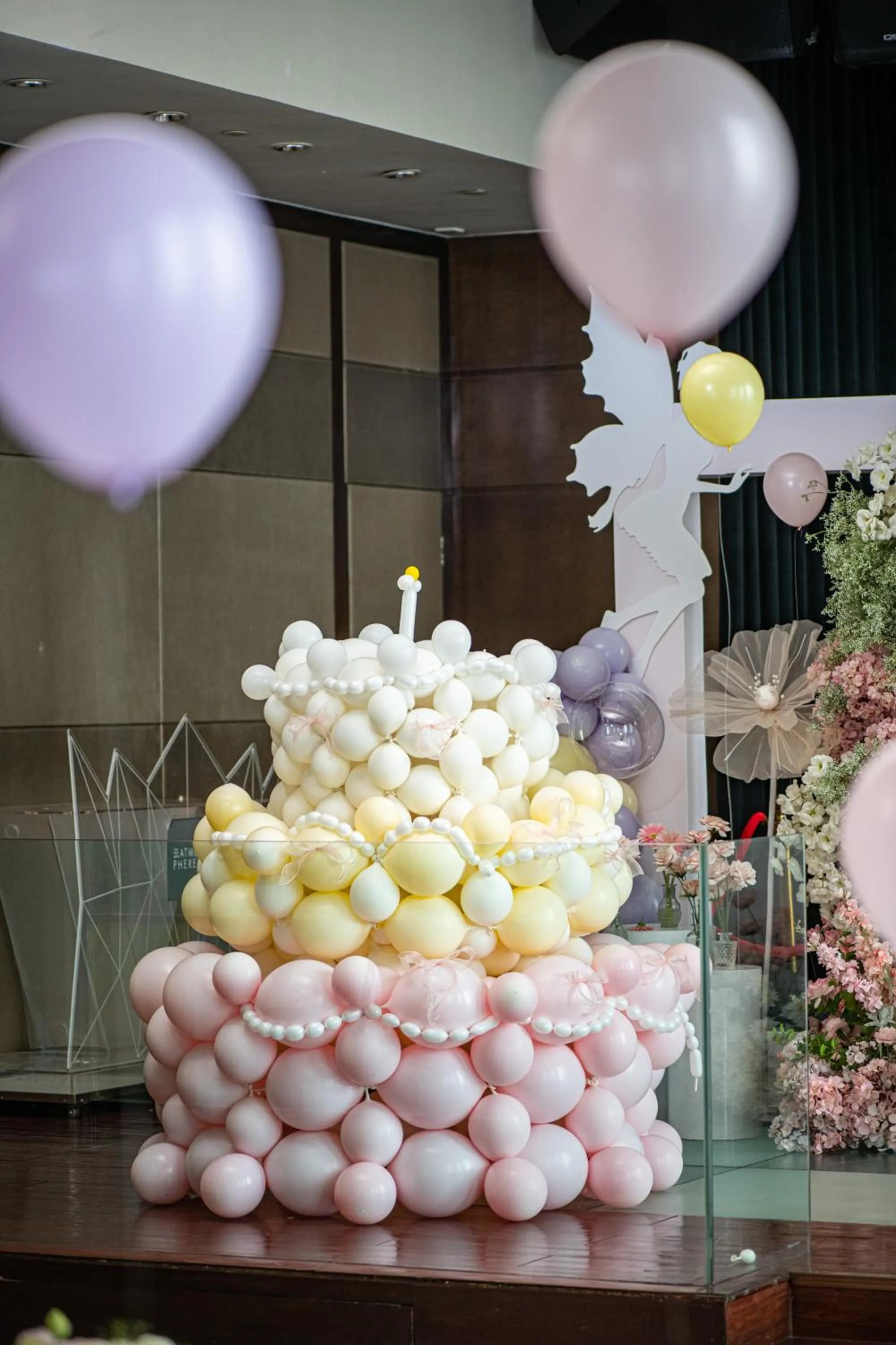 Food and drinks in China World Summit Wing, Beijing