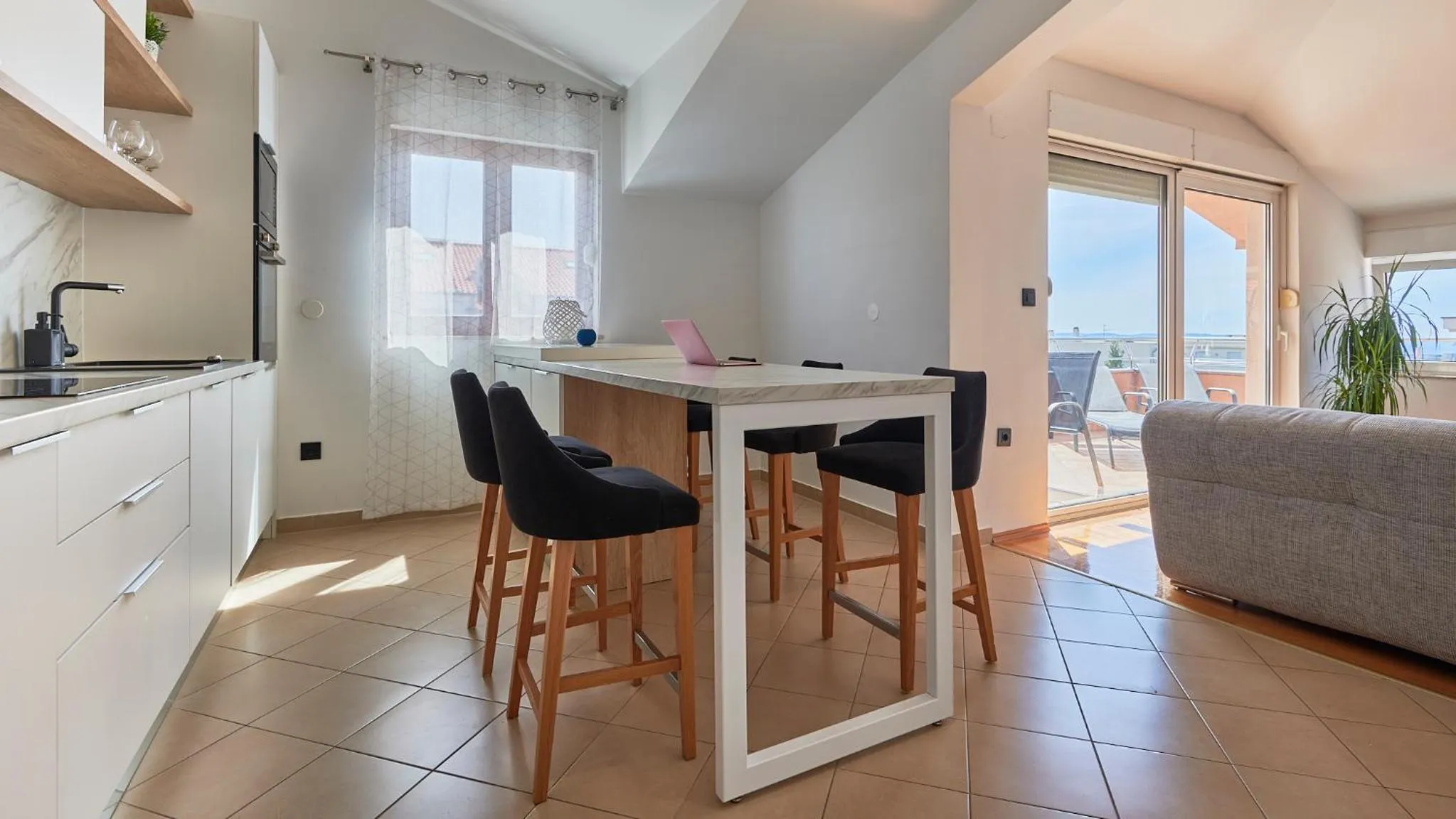 Kitchen or kitchenette in Villa M