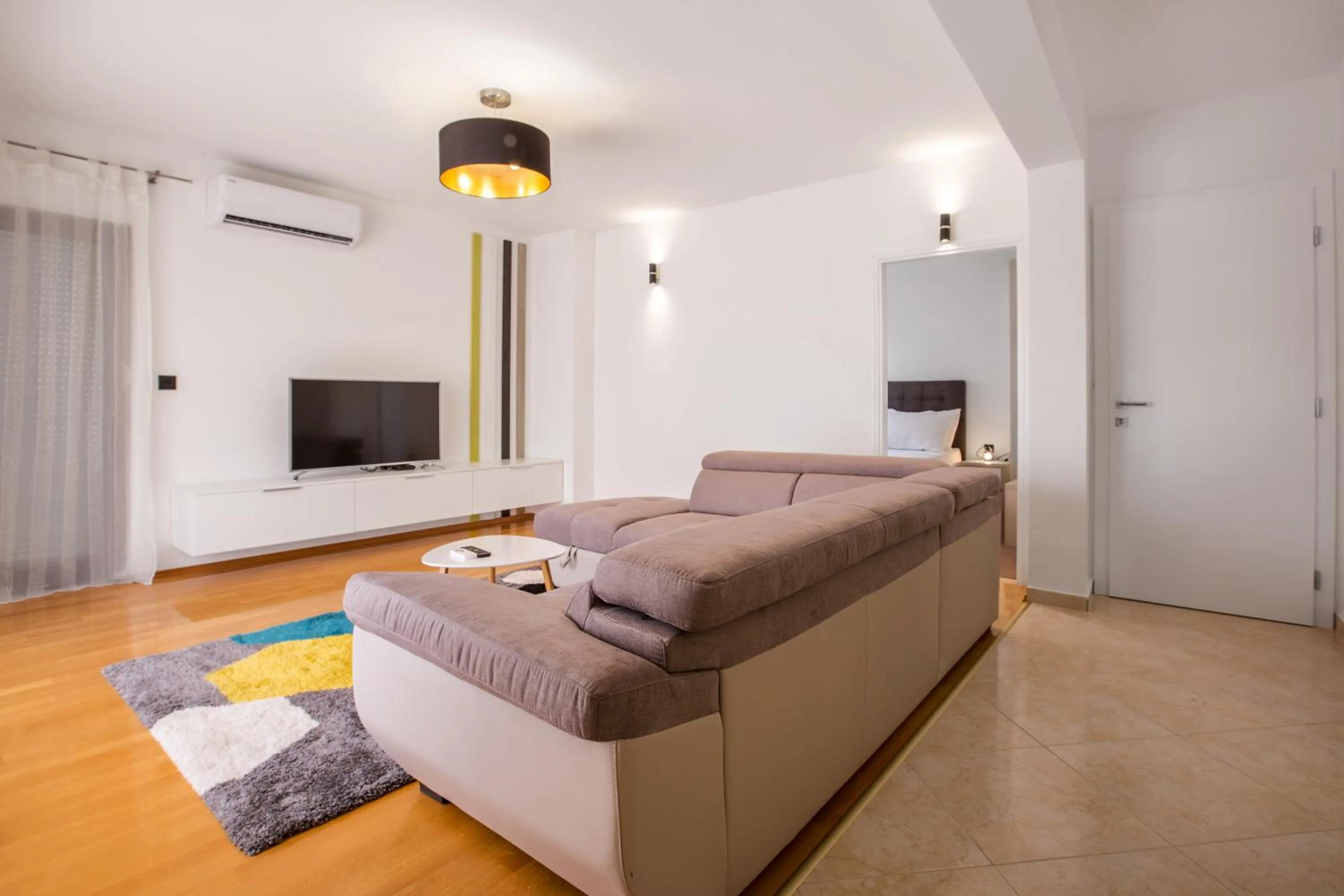 TV and multimedia in Villa M