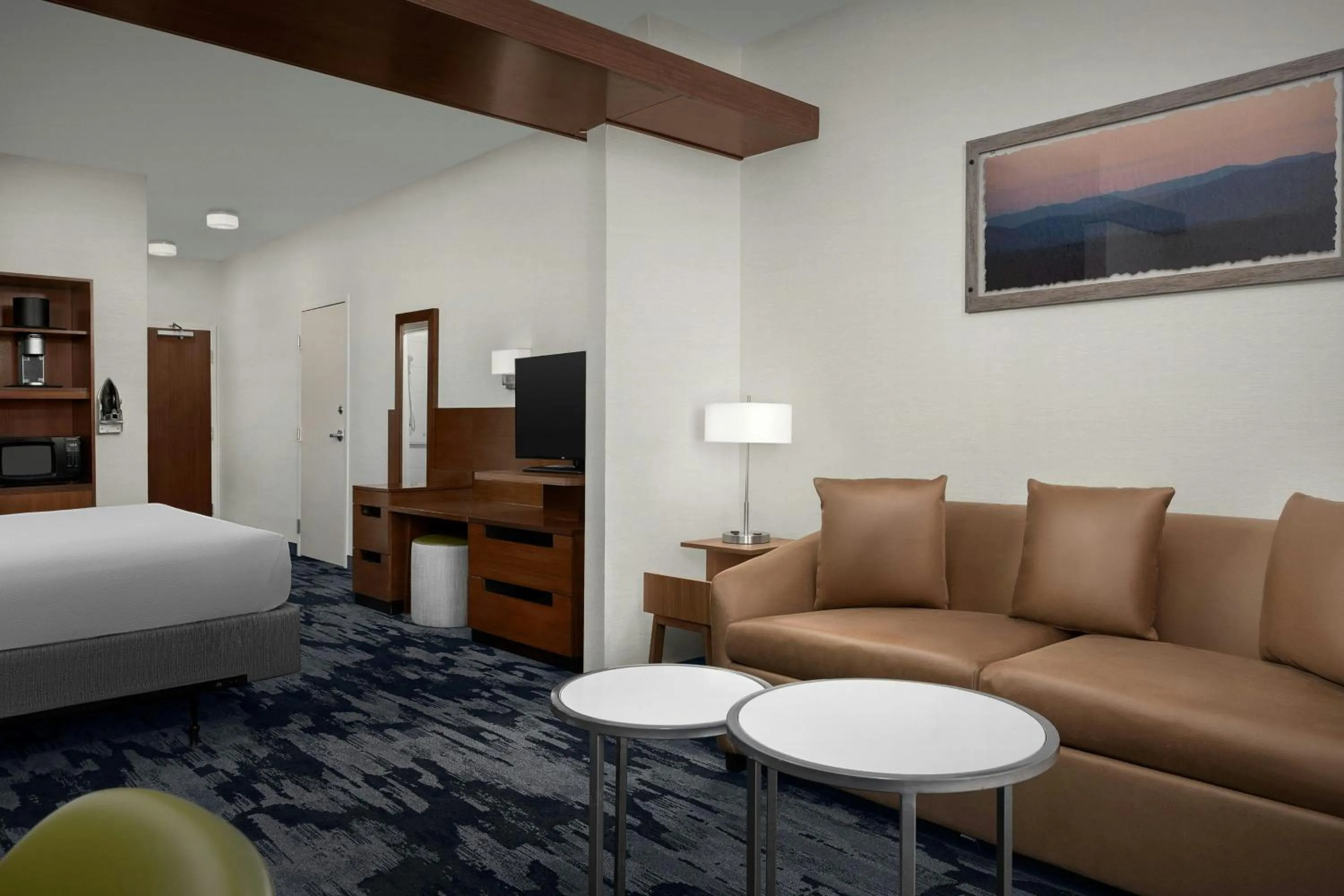 Photo of the whole room, Bed in Fairfield Inn & Suites by Marriott Atlanta Stockbridge