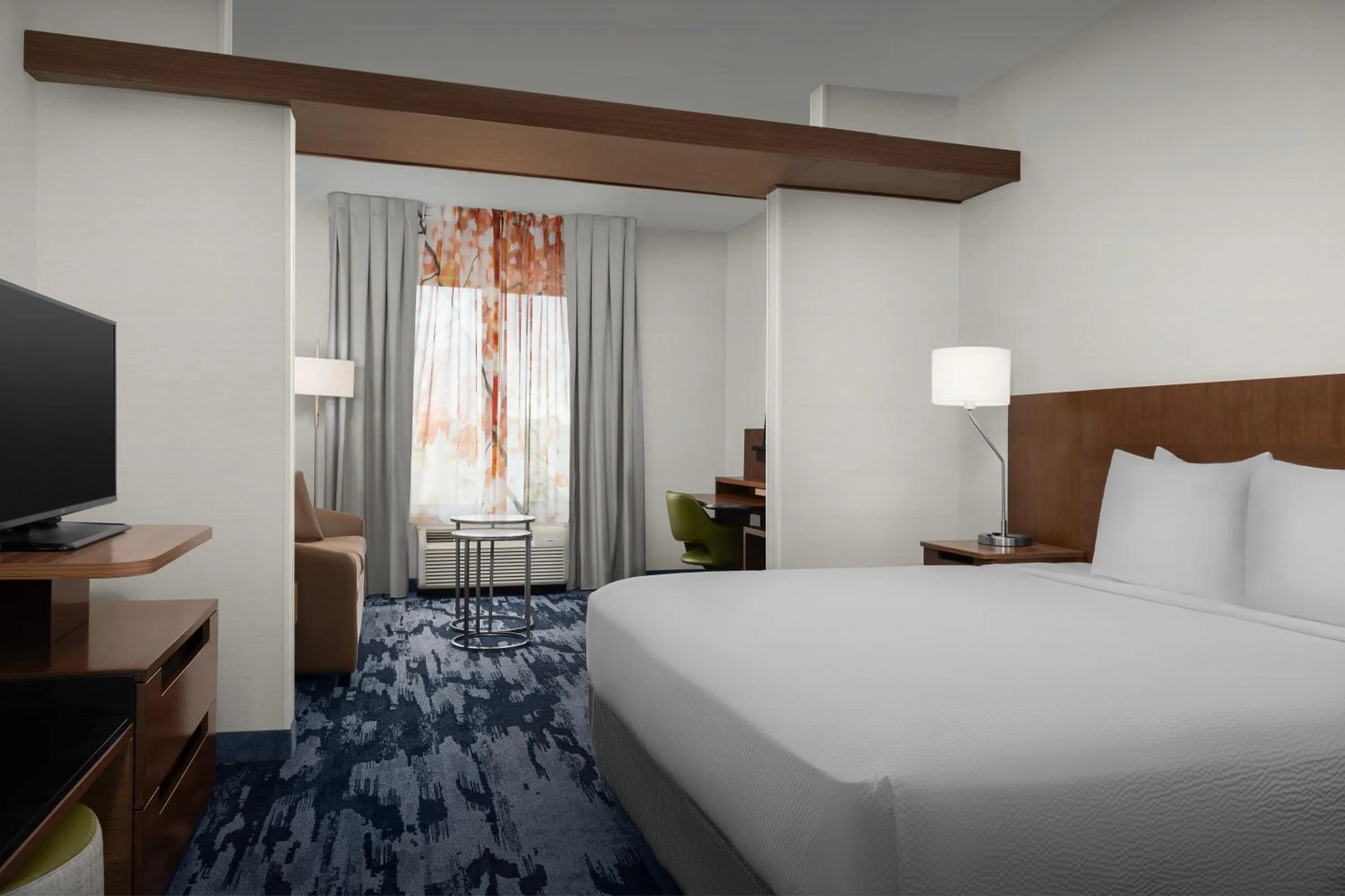 Bed in Fairfield Inn & Suites by Marriott Atlanta Stockbridge