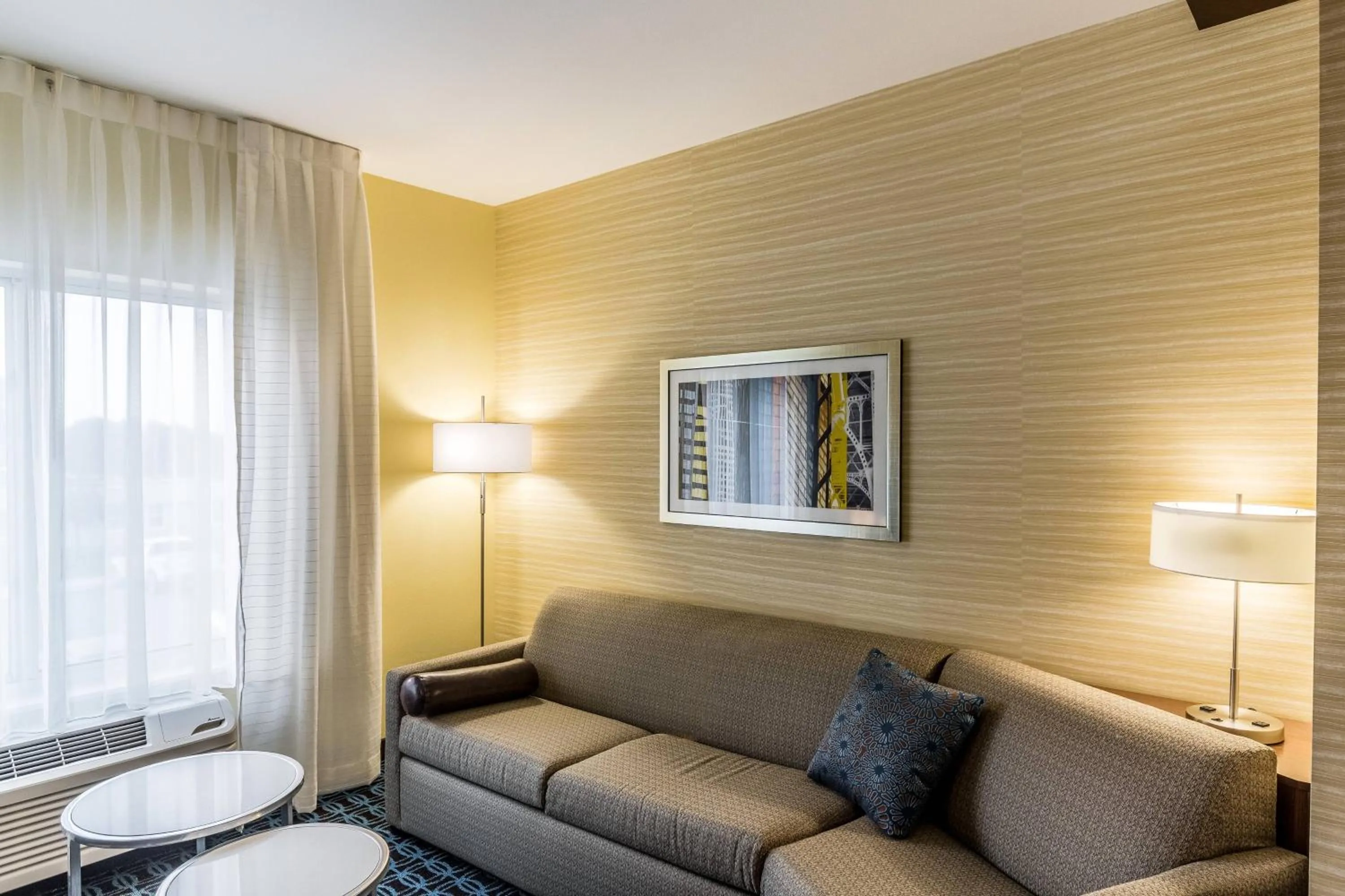 Living room in Fairfield Inn & Suites by Marriott Butte