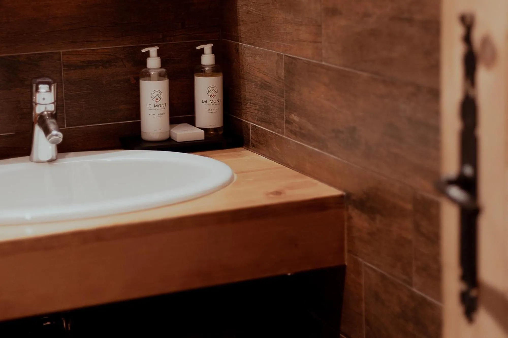 Bathroom in Hotel L'Etable